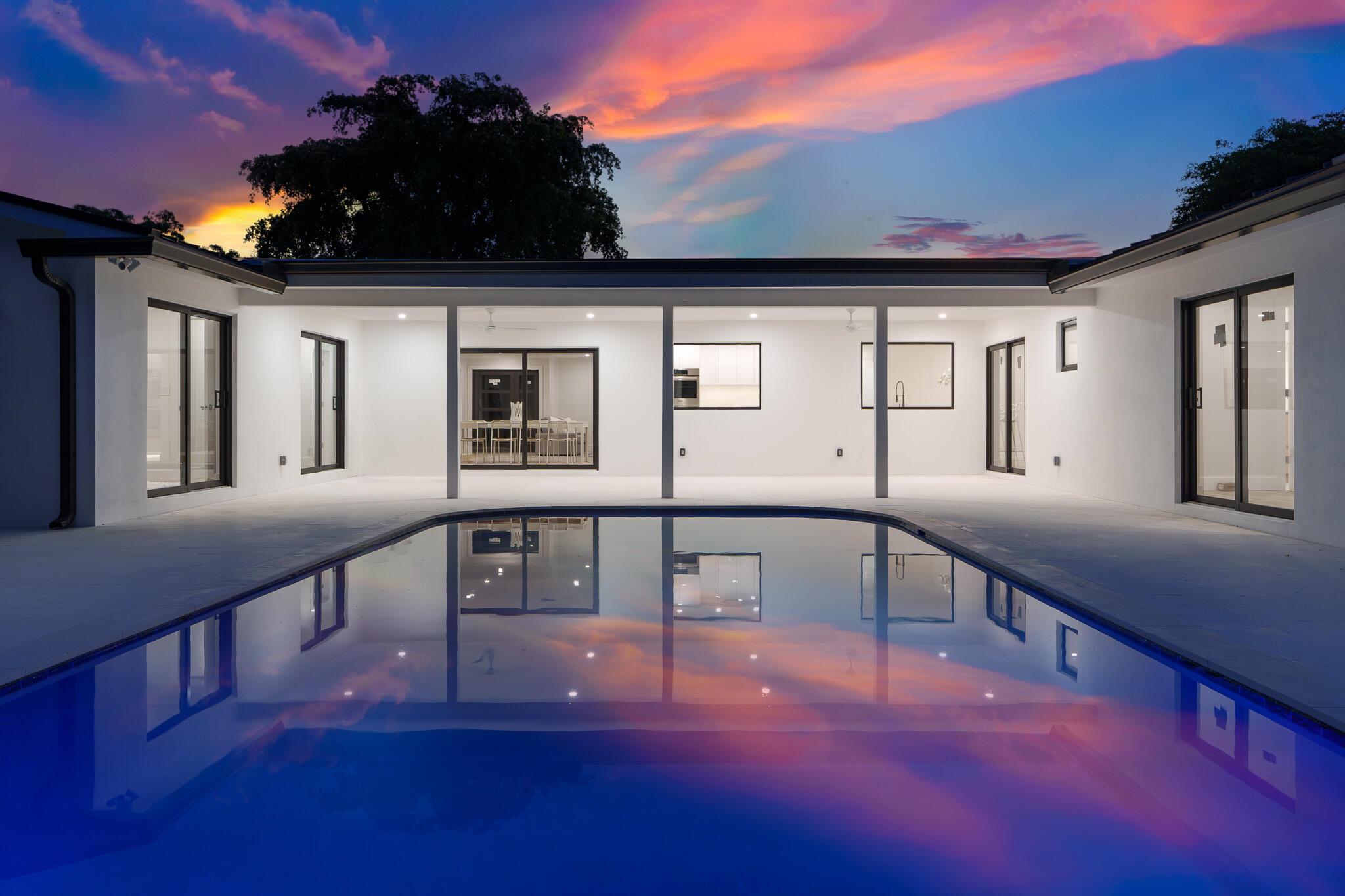 3030 Fernwood Drive