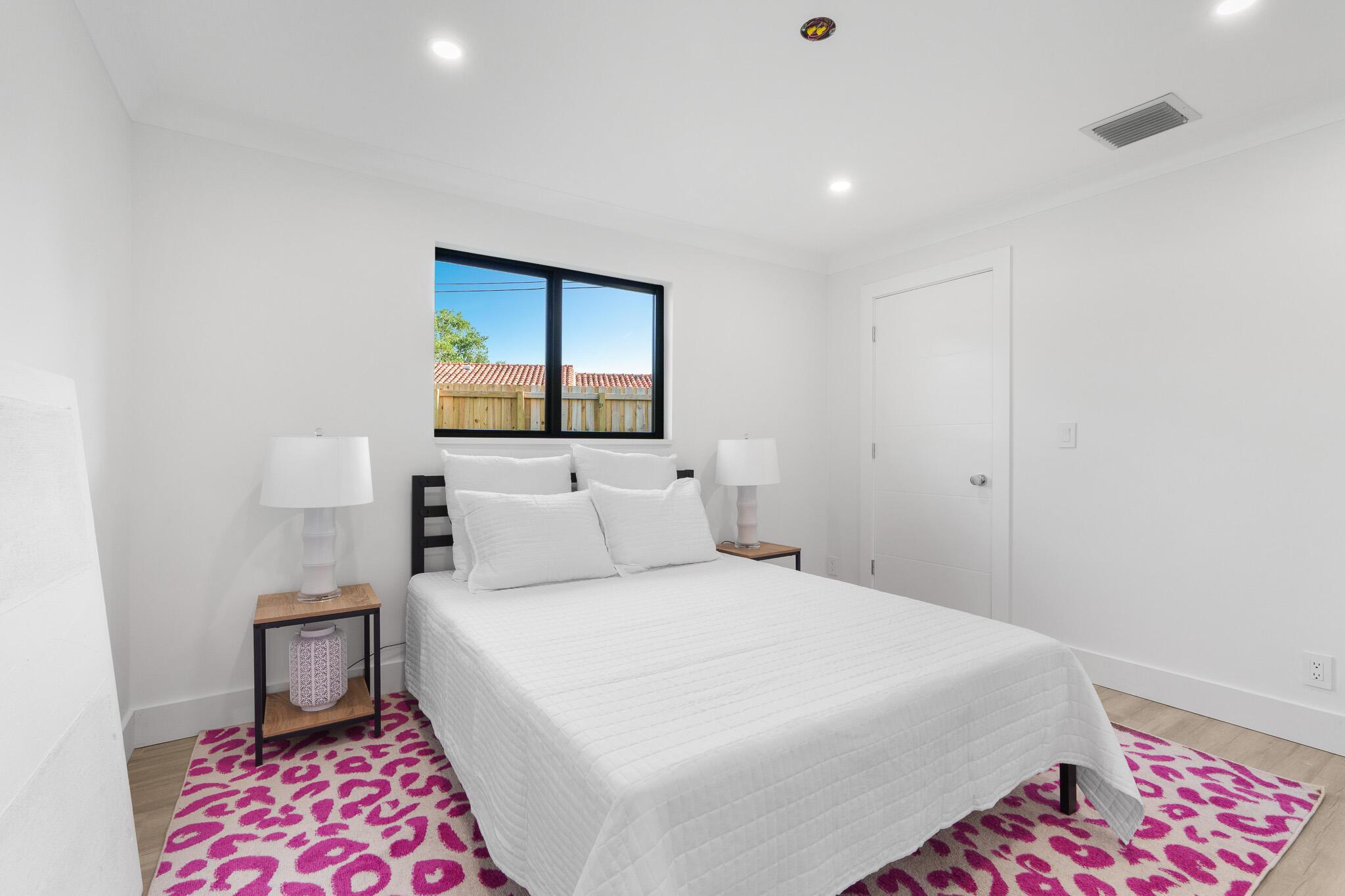 3030 Fernwood Drive