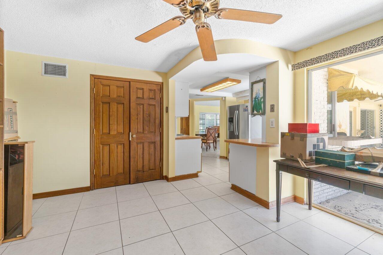 900 SW 4th Street