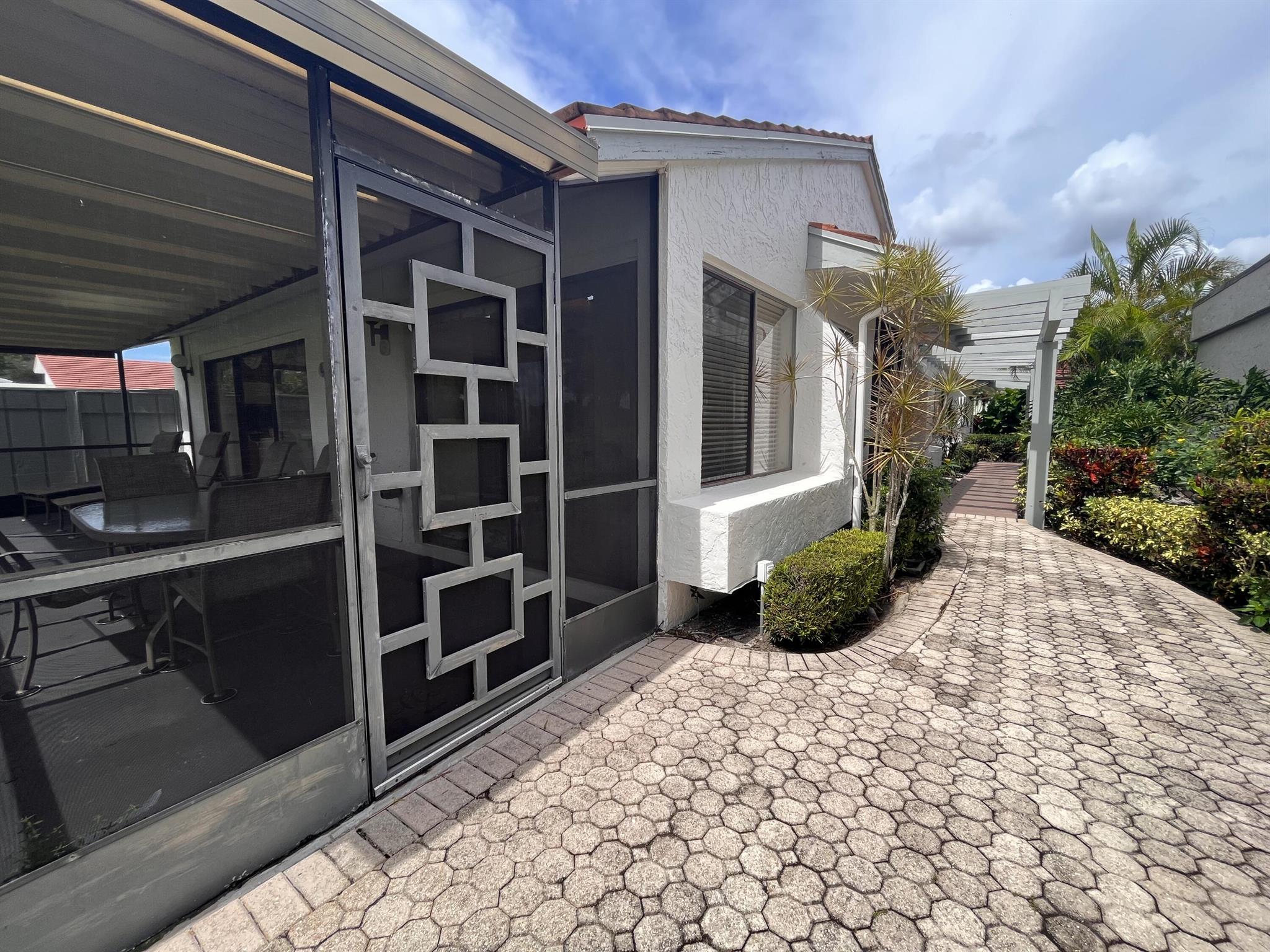5662 Ainsley Court
