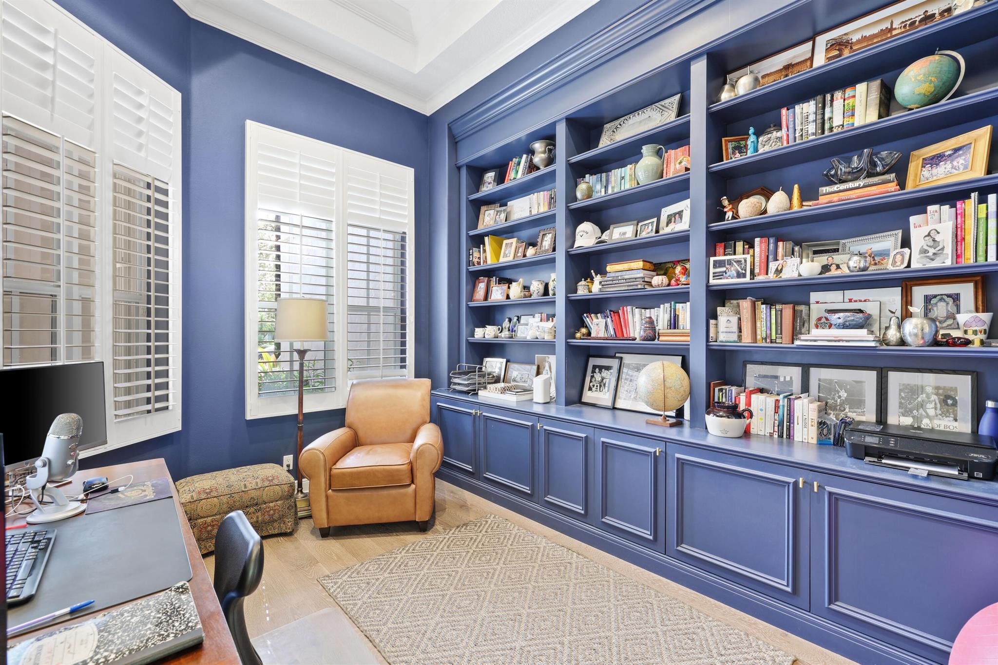 16355 ViA Venetia W