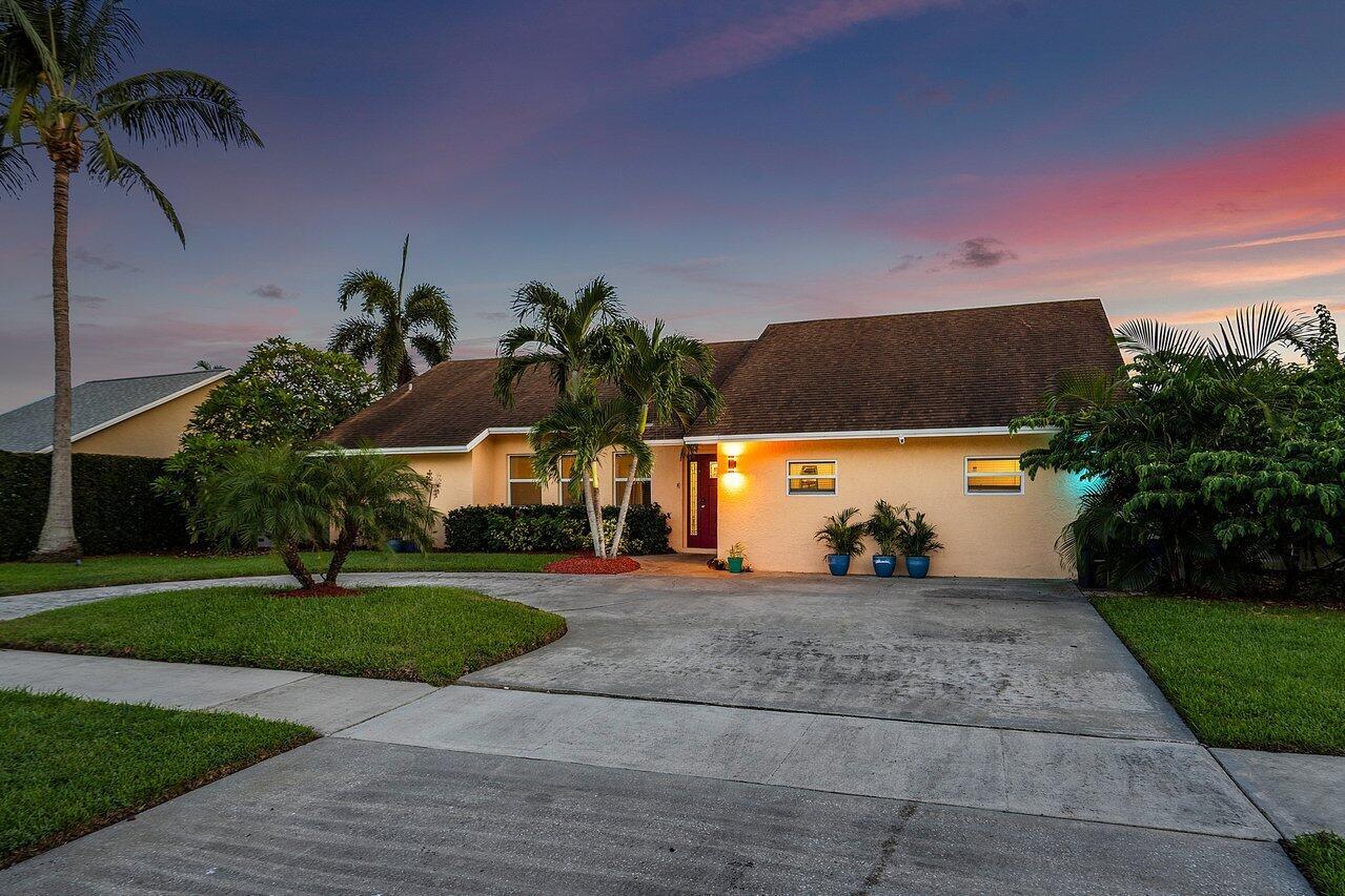 1392 Audubon Boulevard