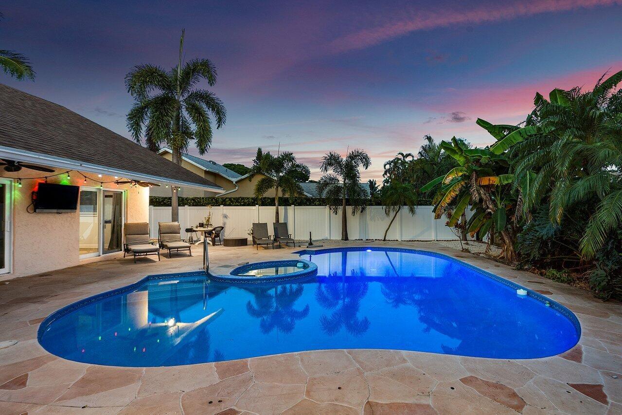 1392 Audubon Boulevard