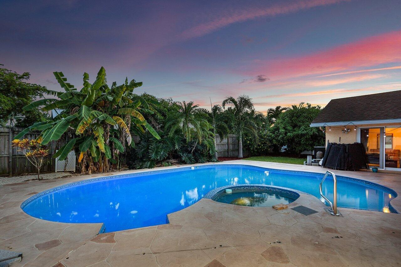 1392 Audubon Boulevard