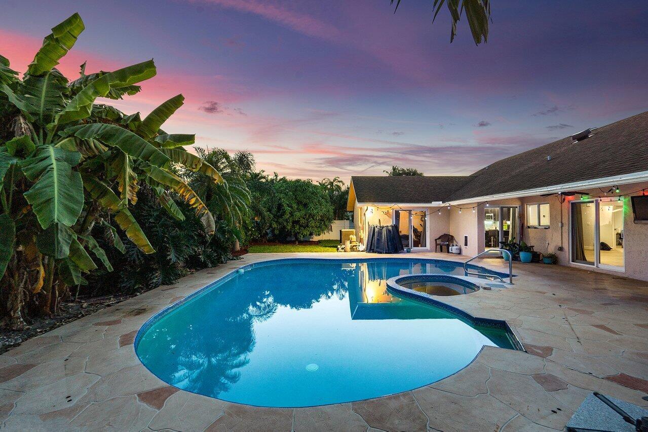 1392 Audubon Boulevard