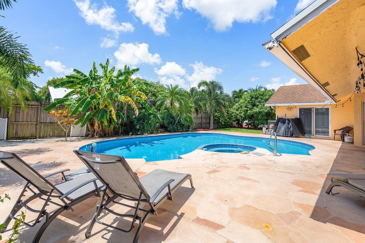 1392 Audubon Boulevard