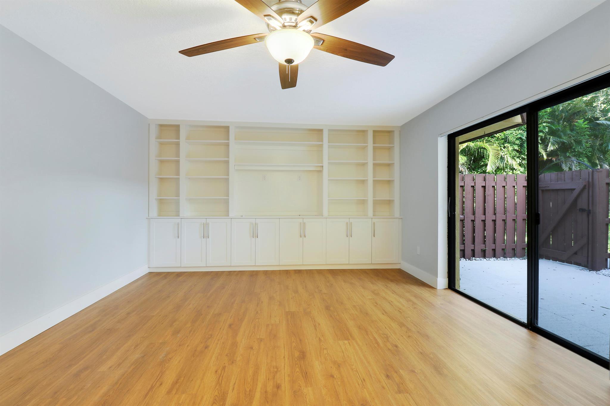 825 Center Street Unit: 57b