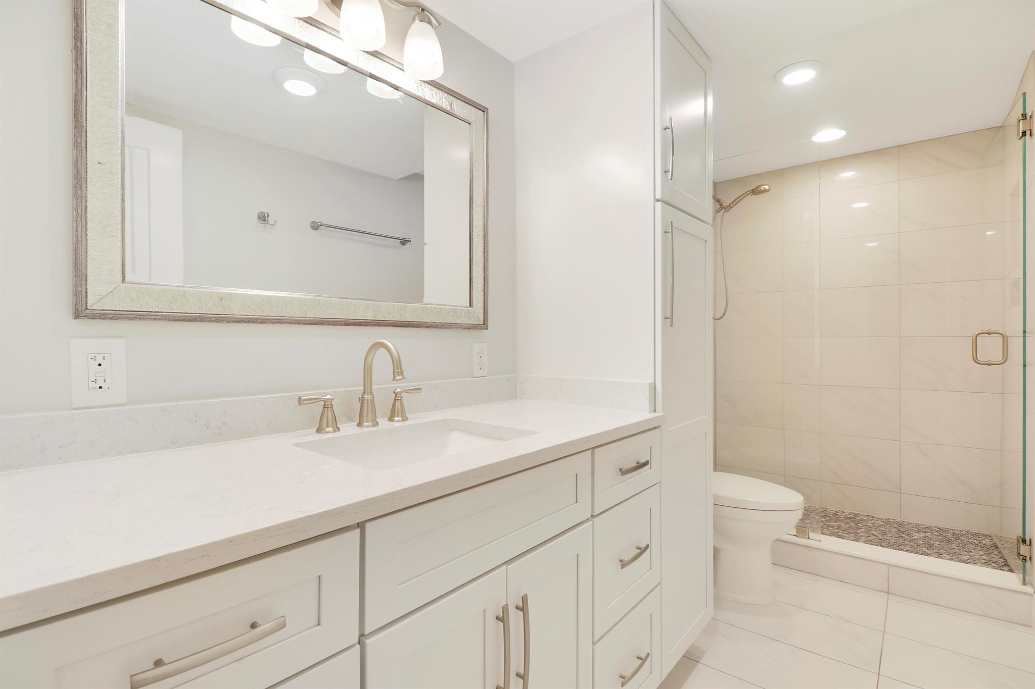 825 Center Street Unit: 57b