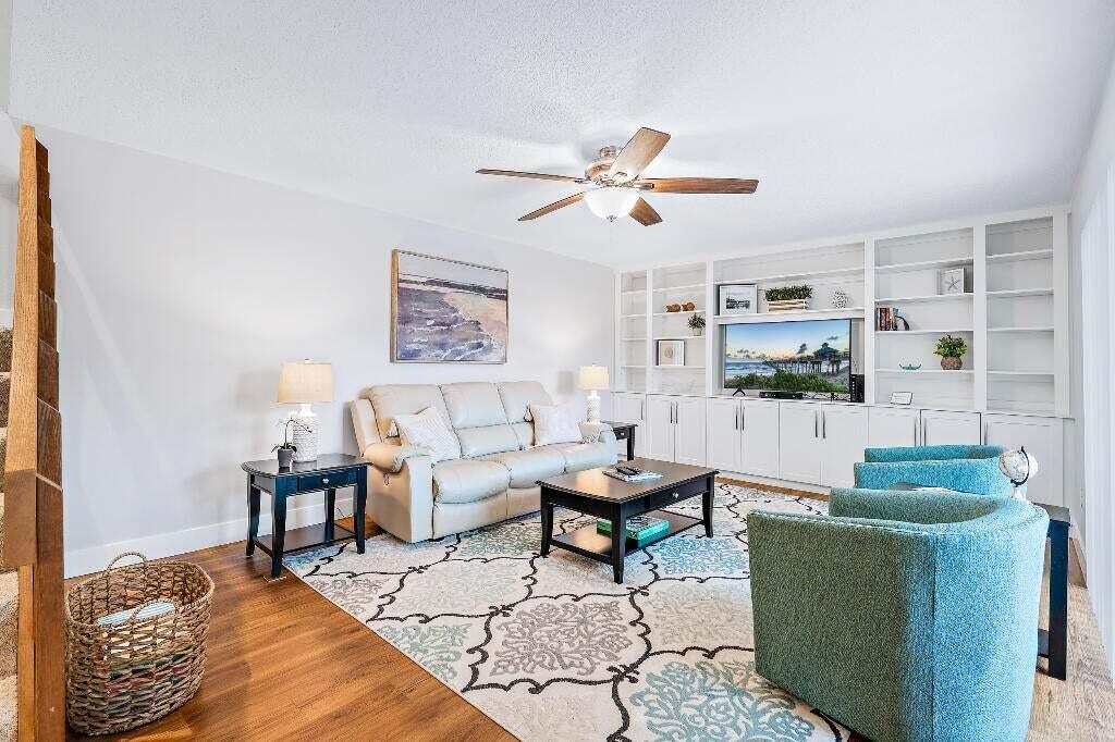 825 Center Street Unit: 57b