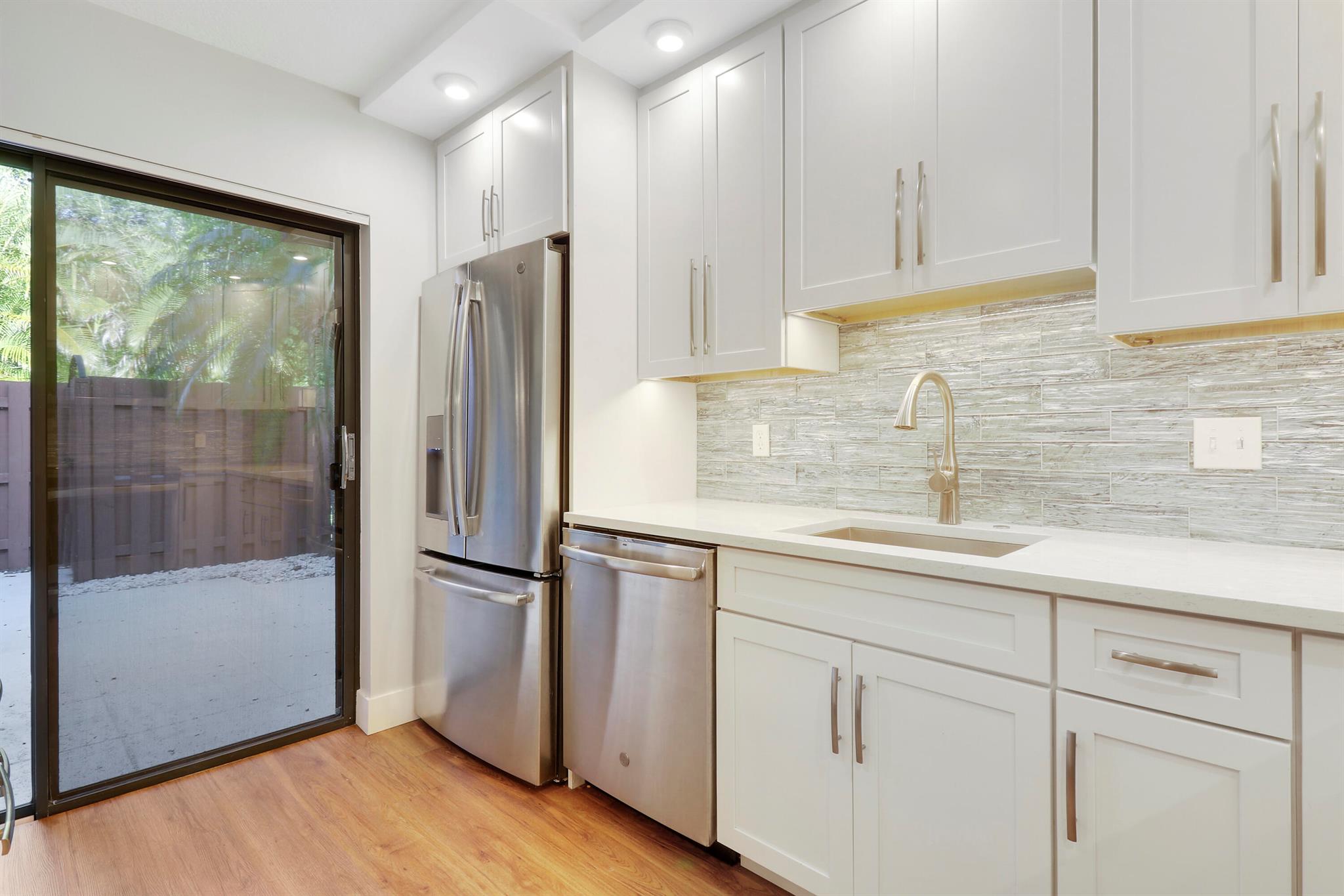825 Center Street Unit: 57b