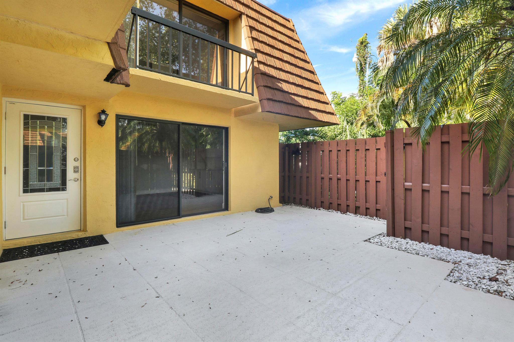 825 Center Street Unit: 57b
