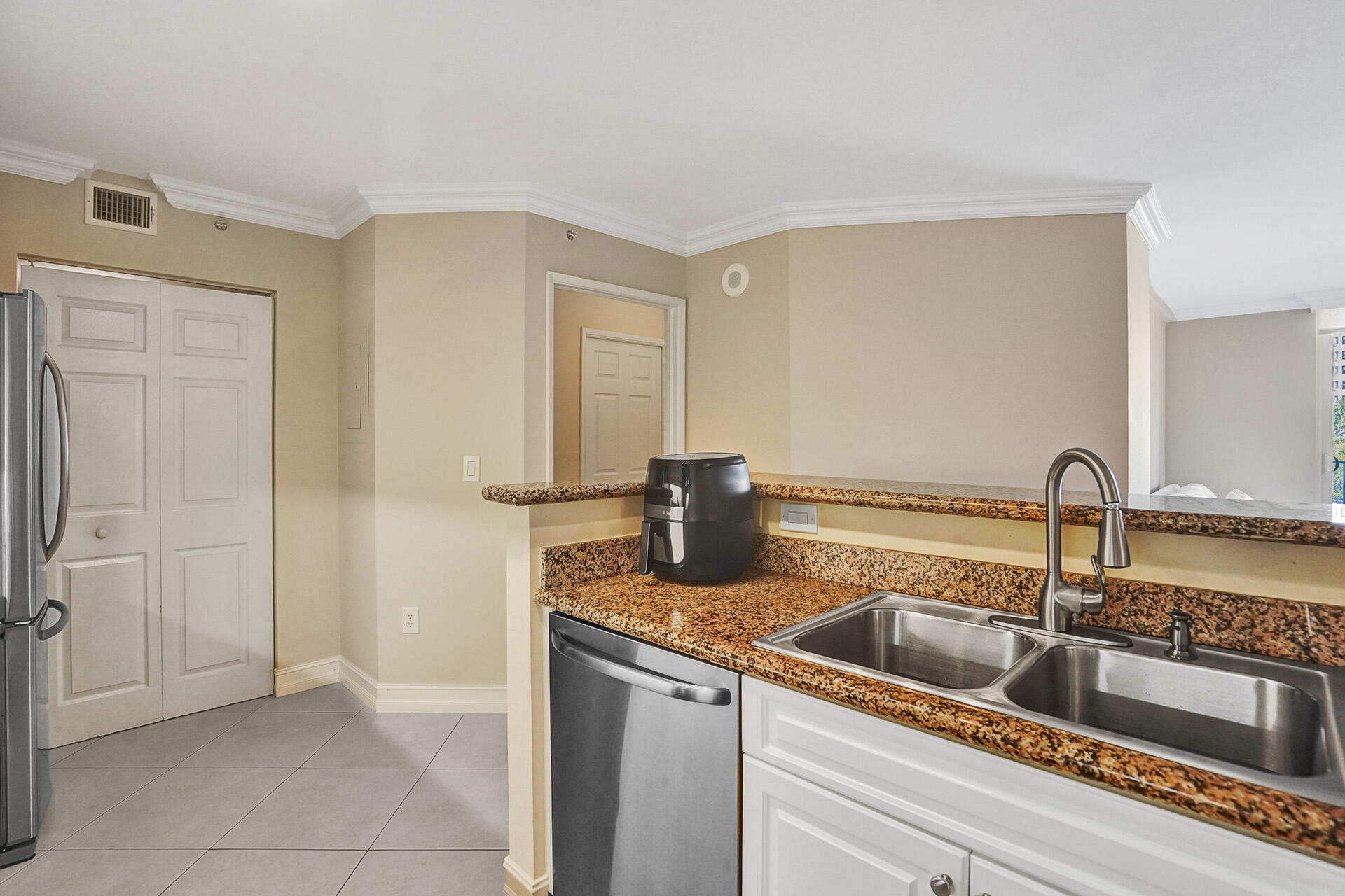 3594 S Ocean Boulevard Unit: 306