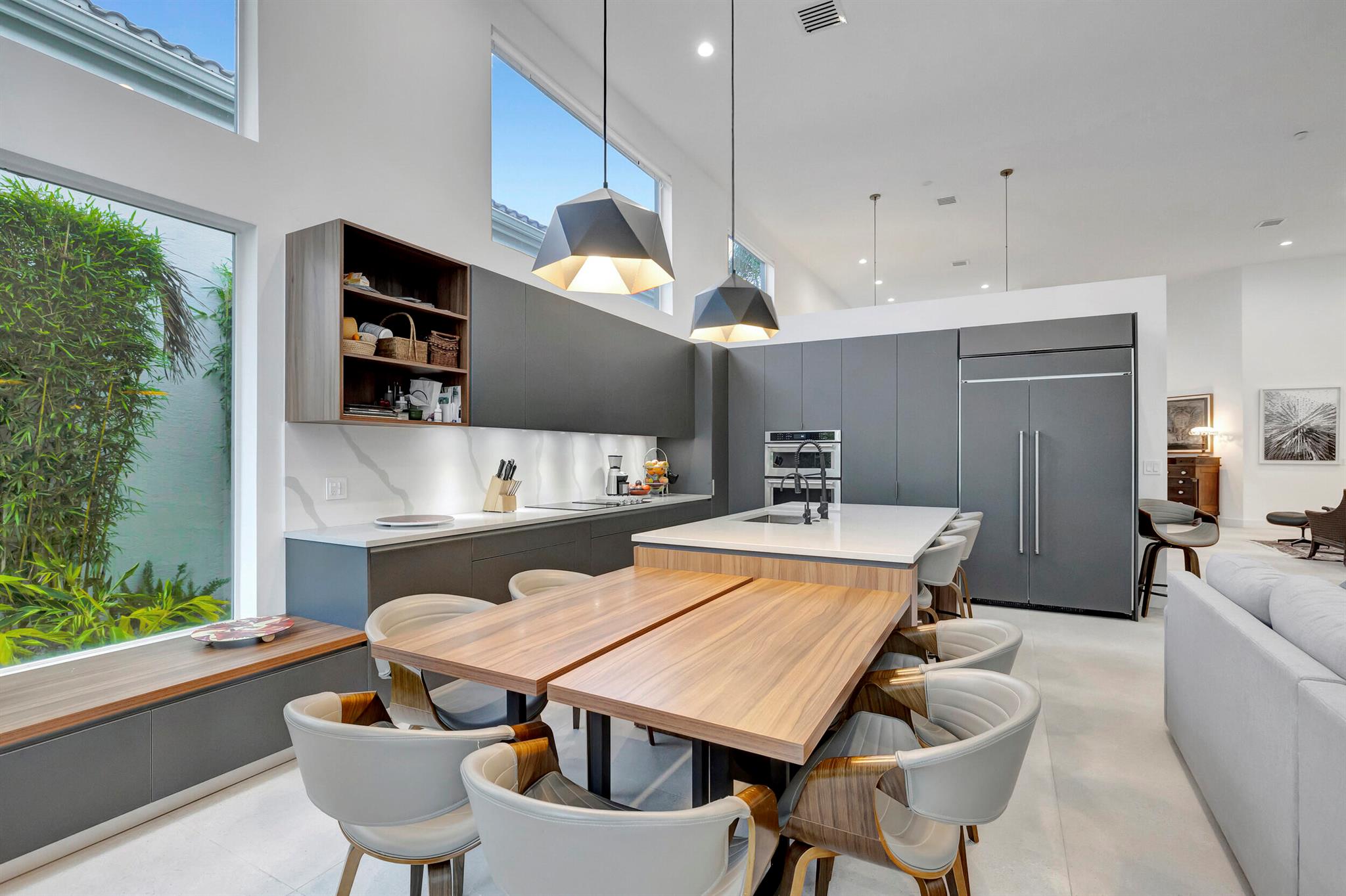 2407 NW 61st Diagonal