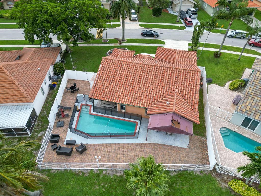 5130 Rosen Boulevard