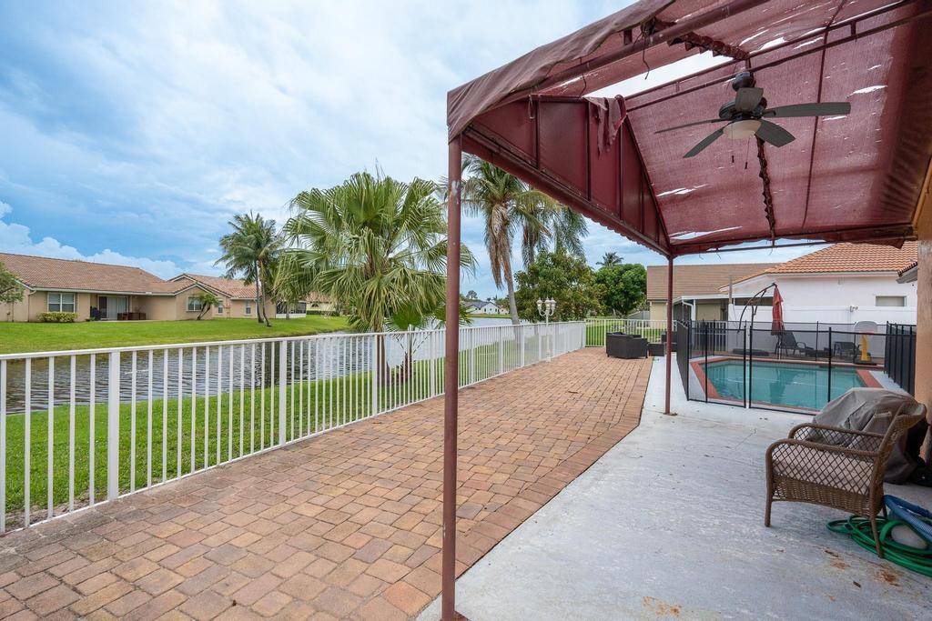 5130 Rosen Boulevard