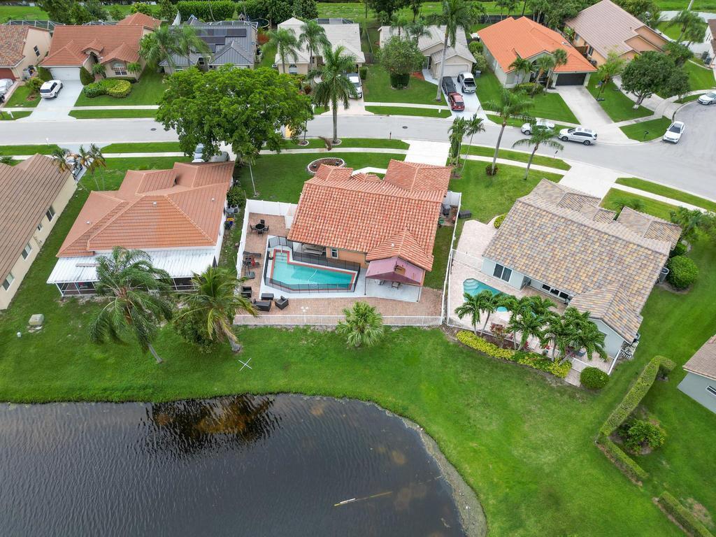 5130 Rosen Boulevard