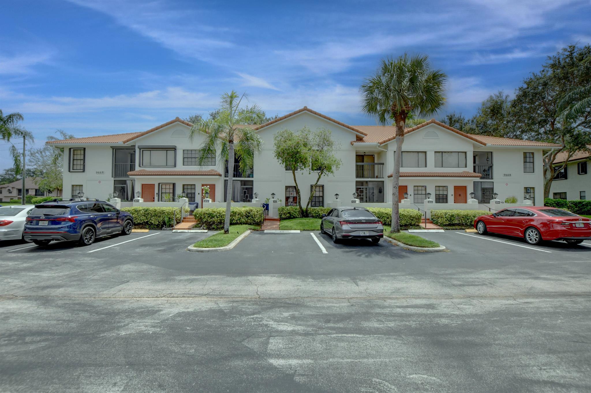 9668 Sills Drive E Unit: 203
