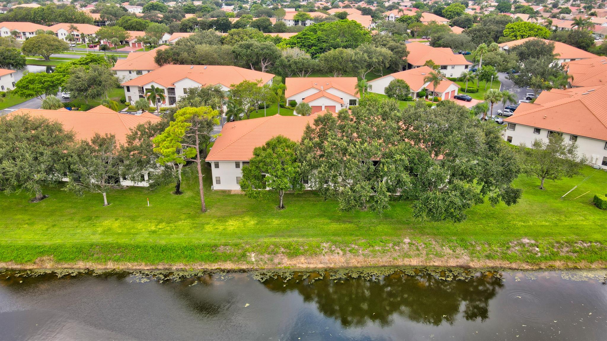 9668 Sills Drive E Unit: 203