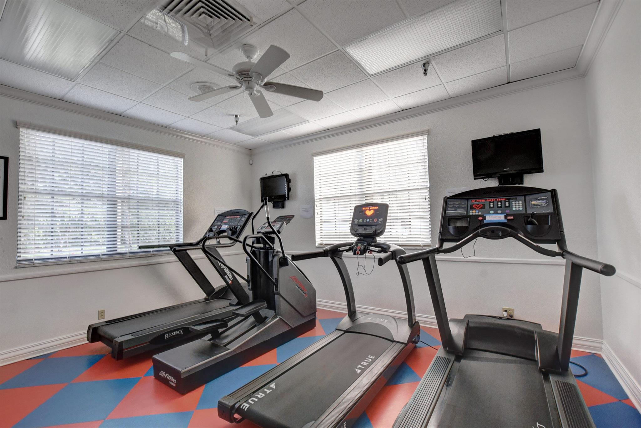 9668 Sills Drive E Unit: 203