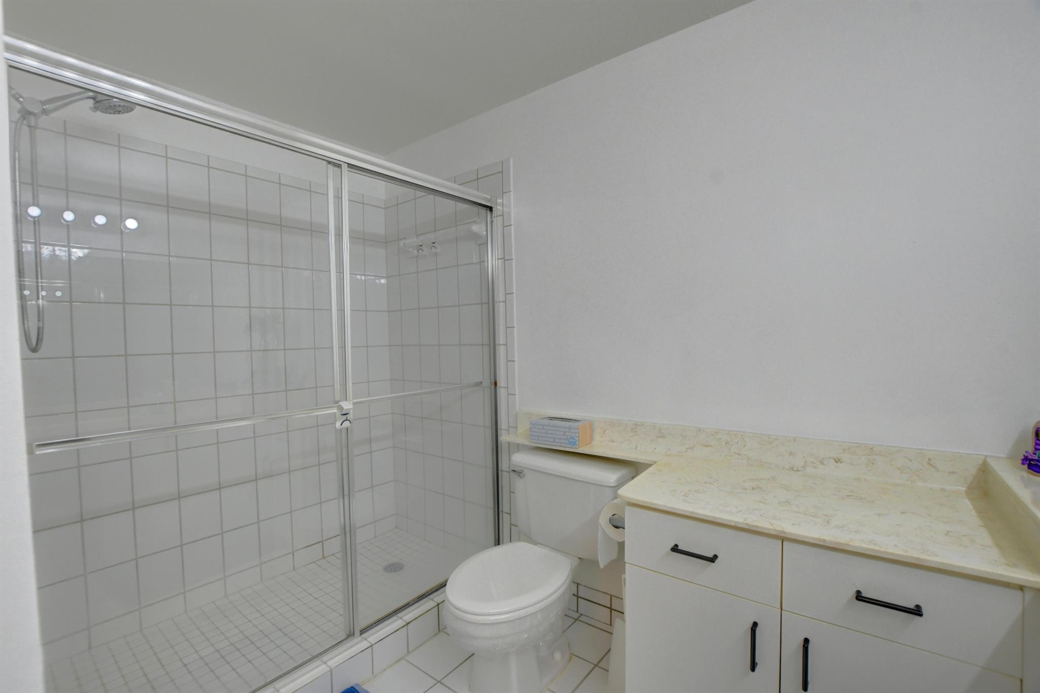 9668 Sills Drive E Unit: 203
