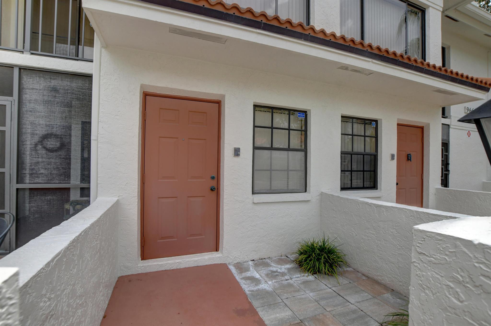 9668 Sills Drive E Unit: 203