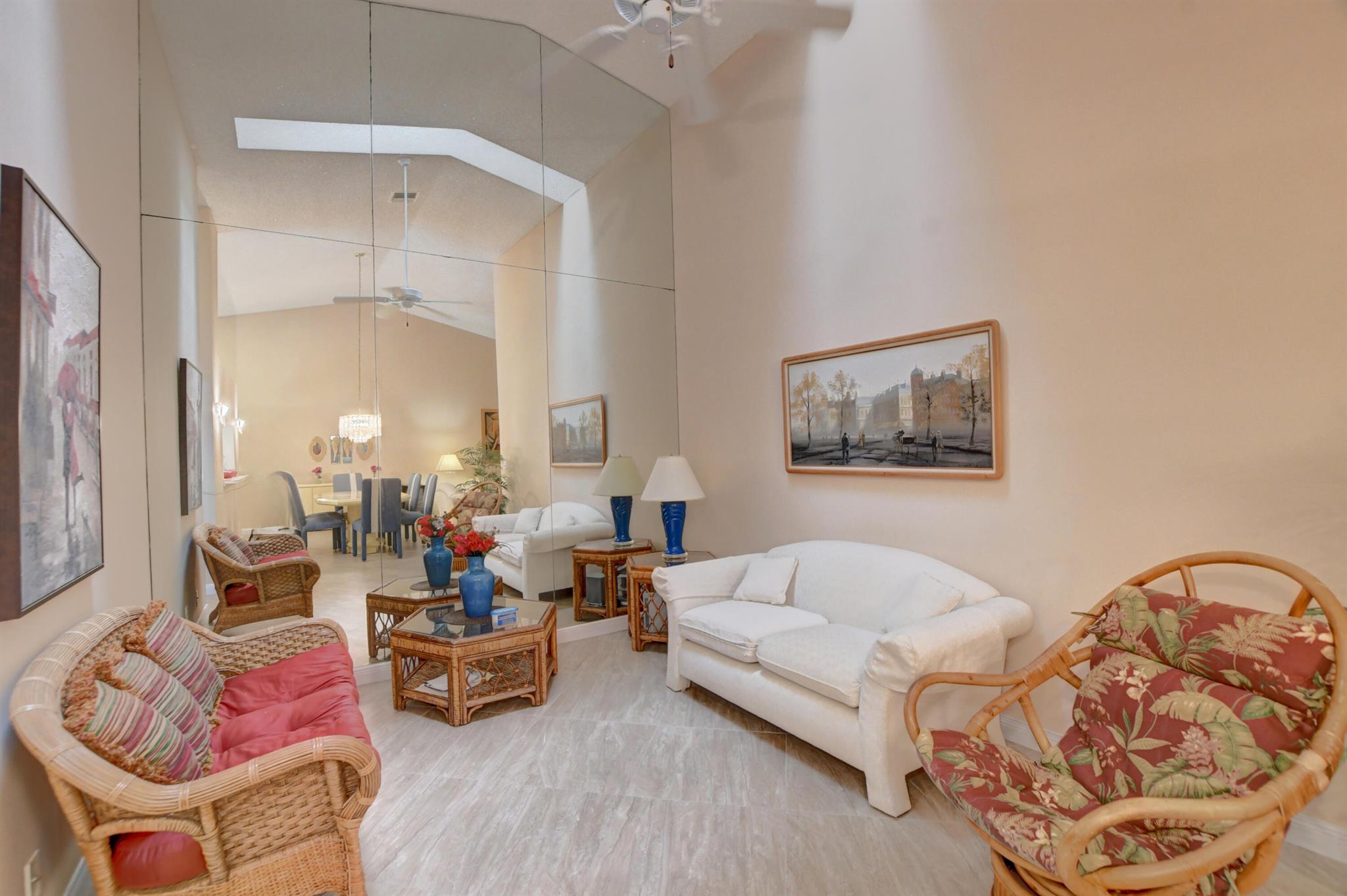 9668 Sills Drive E Unit: 203