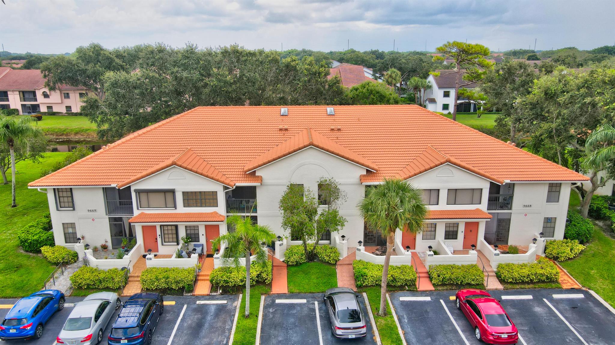 9668 Sills Drive E Unit: 203