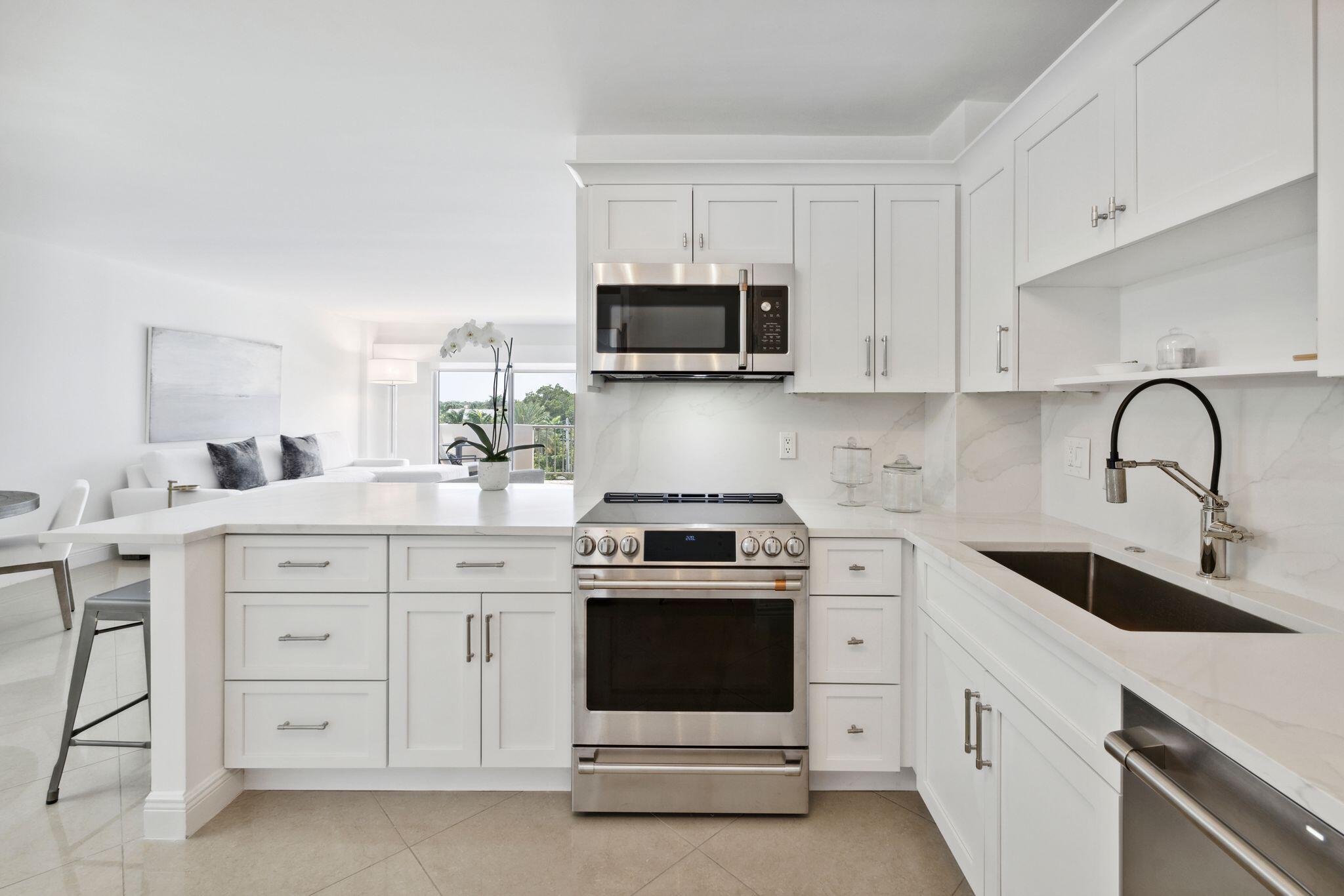 875 E Camino Real Unit: 6f