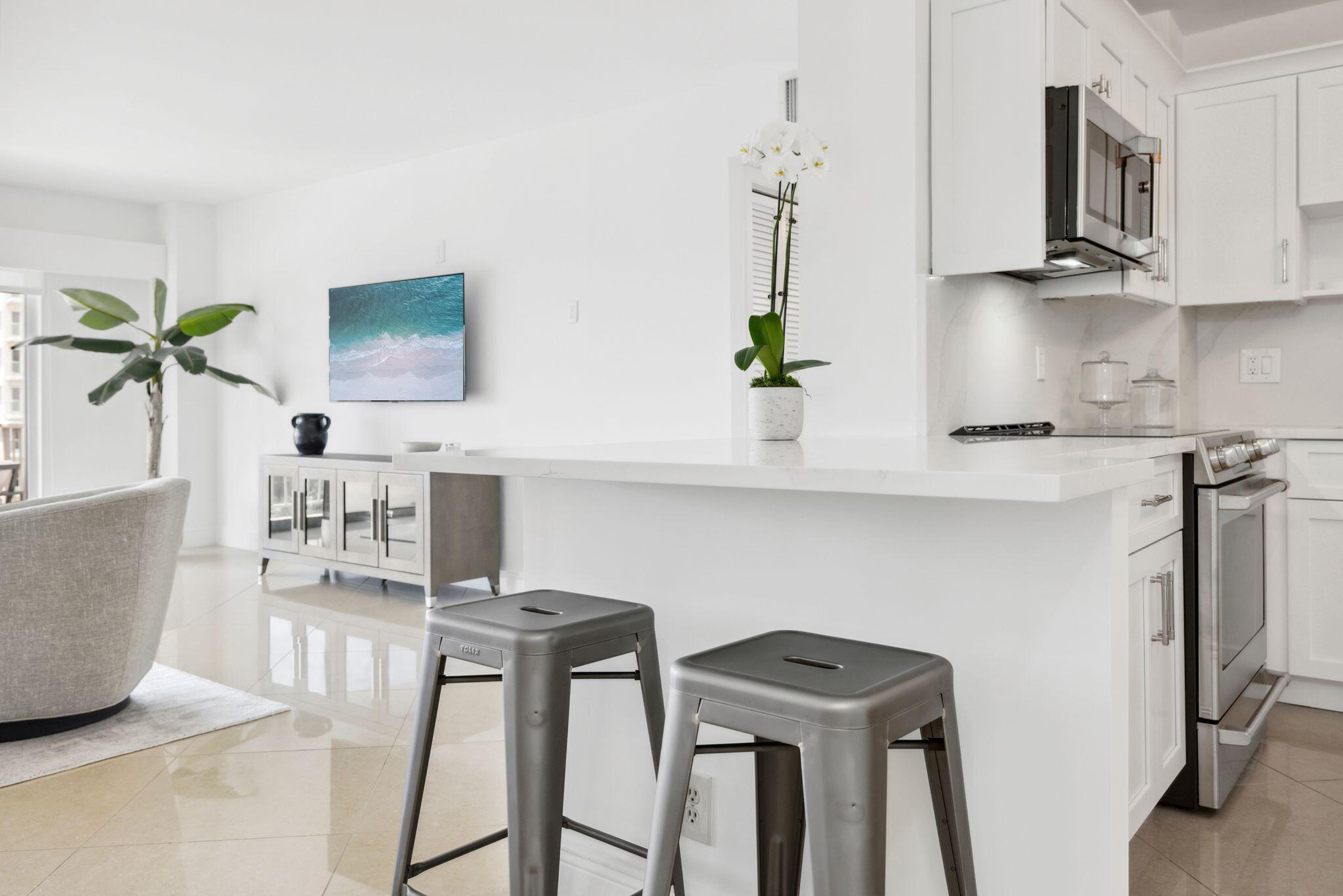 875 E Camino Real Unit: 6f
