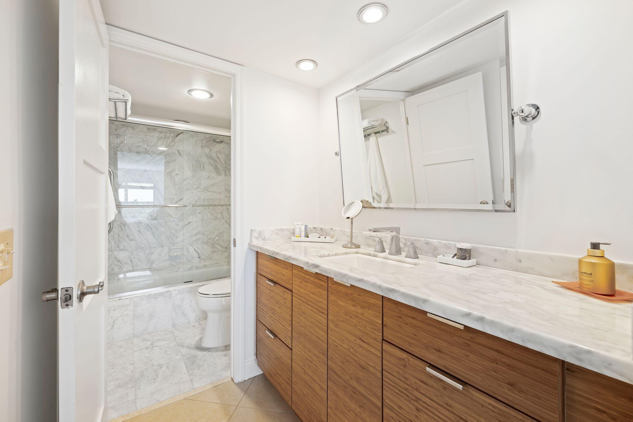 875 E Camino Real Unit: 6f