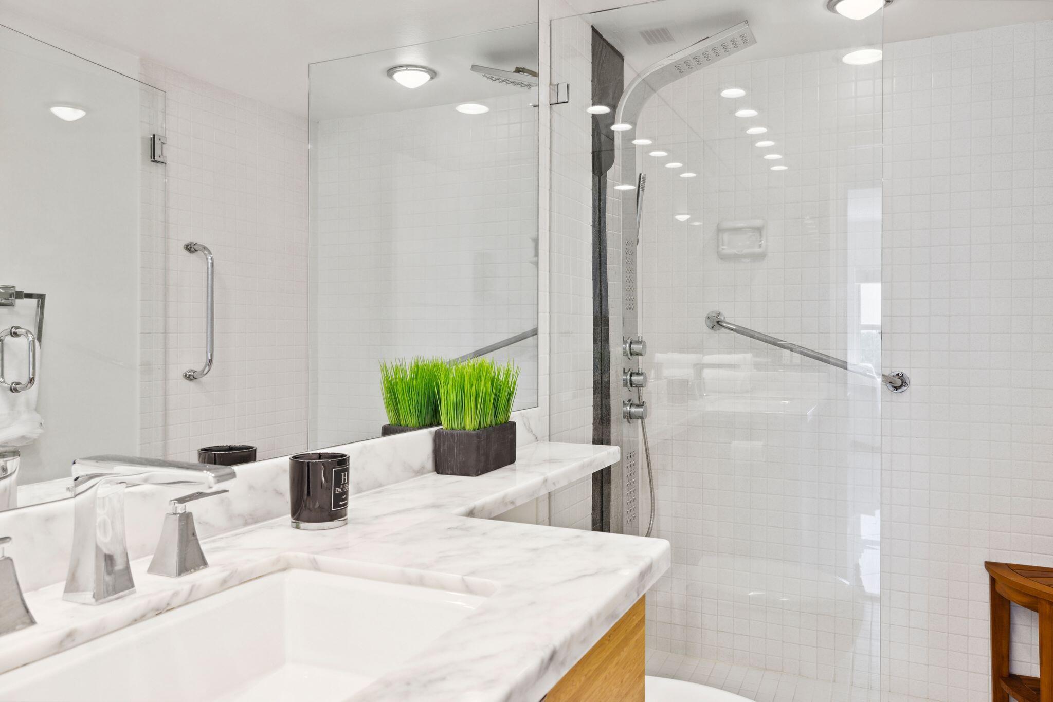 875 E Camino Real Unit: 6f