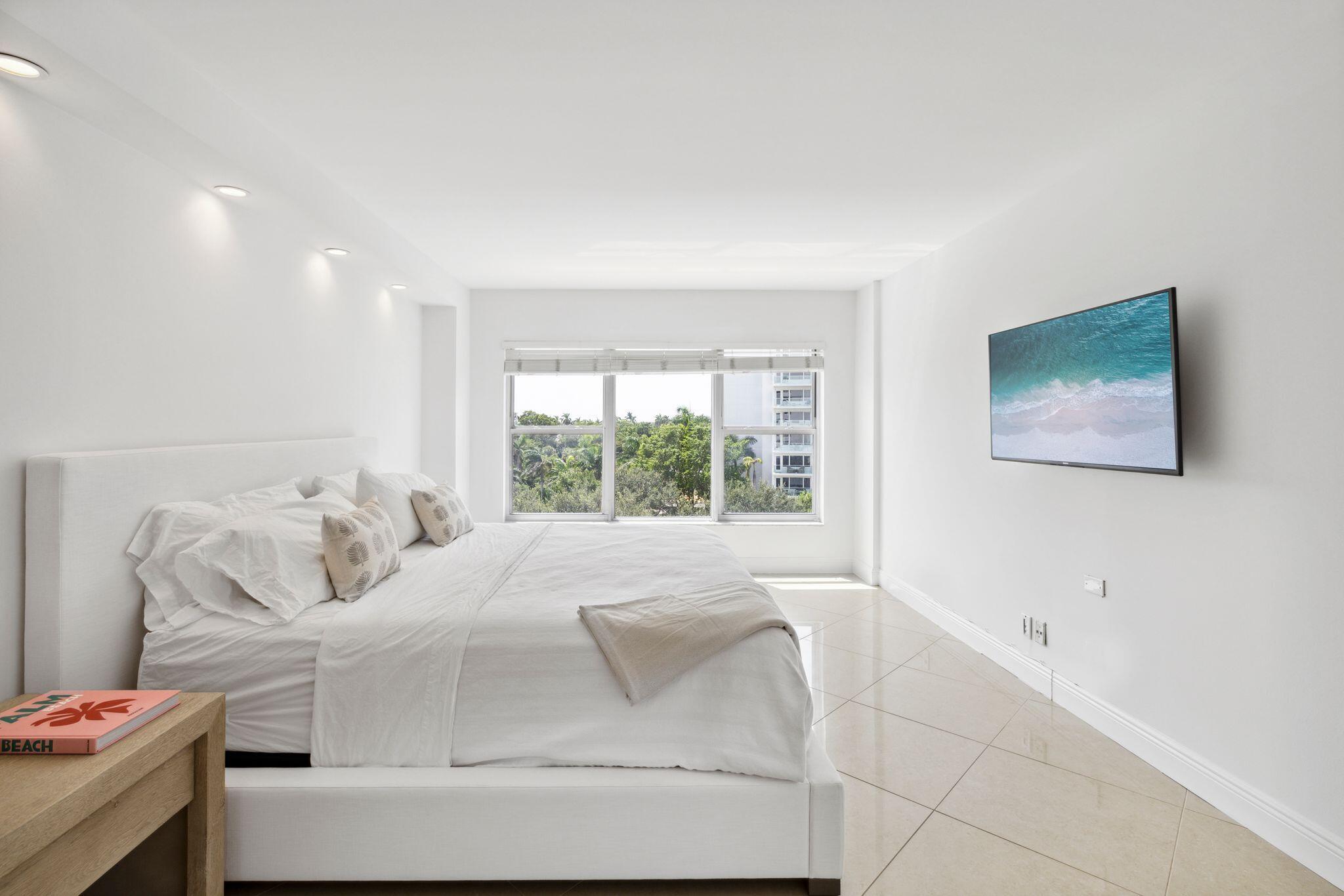 875 E Camino Real Unit: 6f