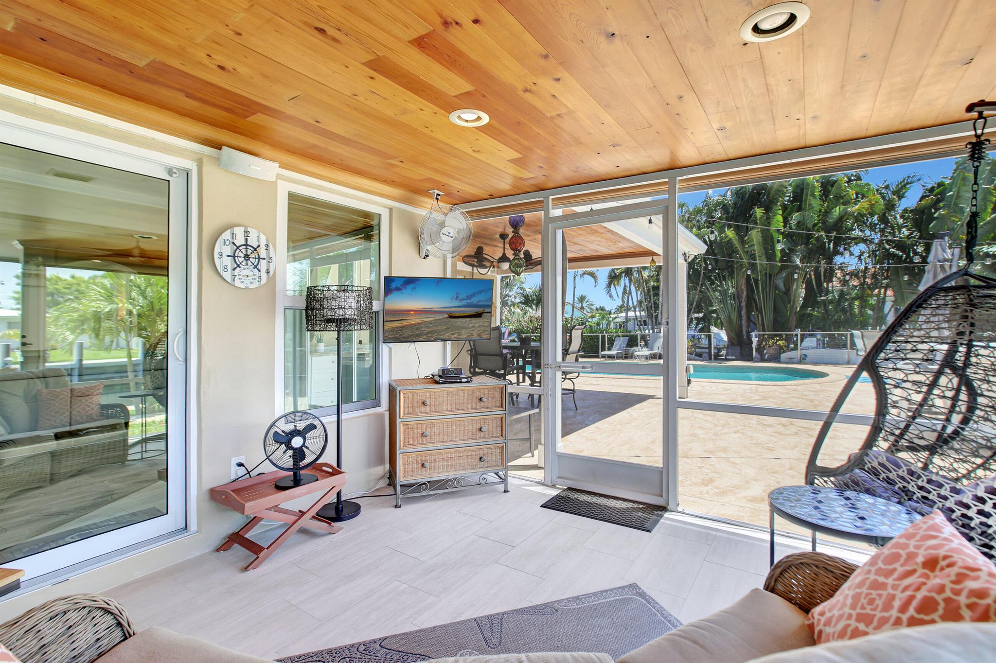 1233 SE 11th Avenue