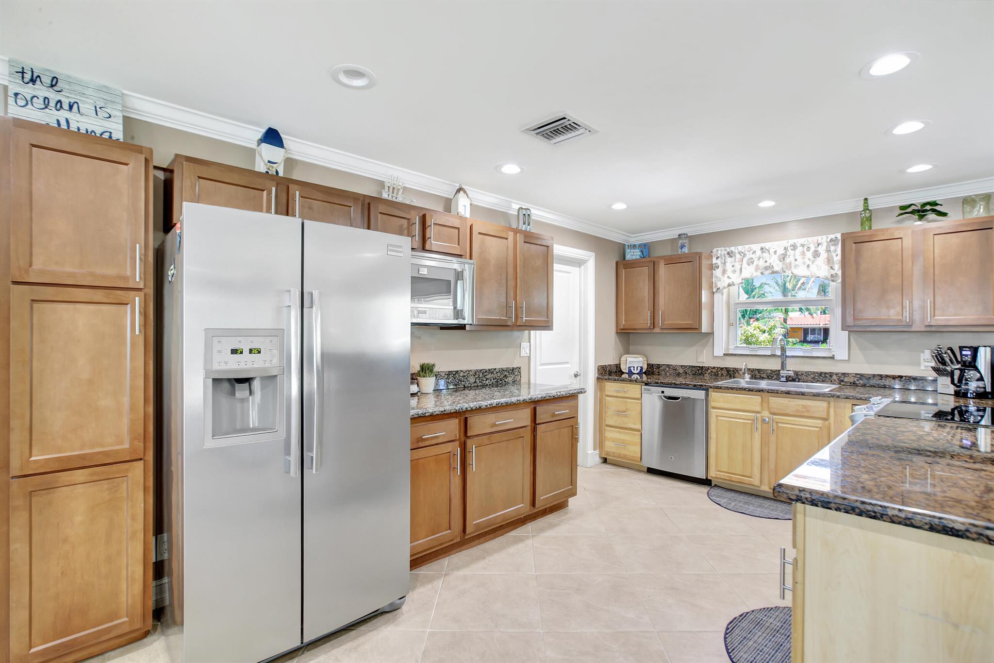 1233 SE 11th Avenue