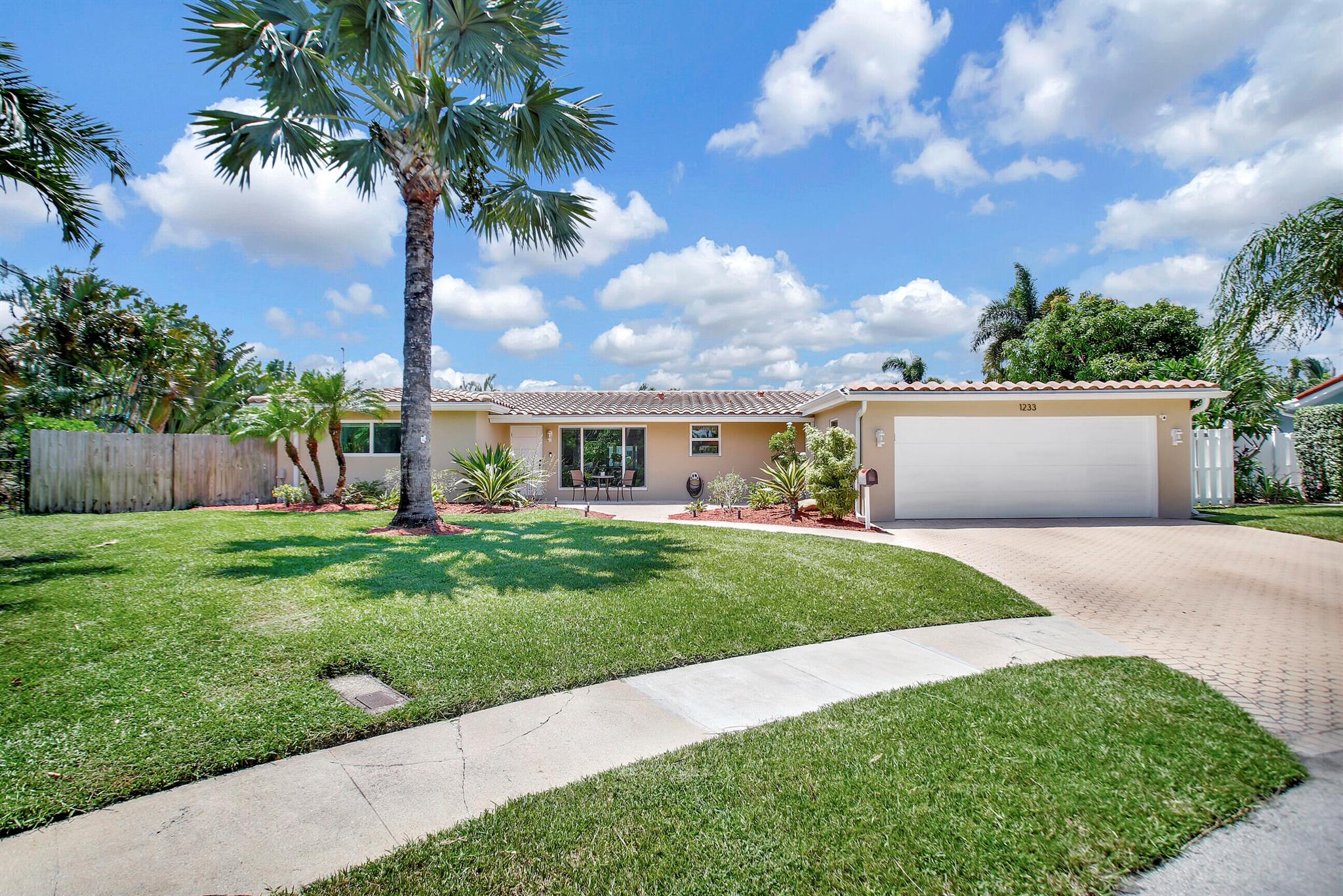 1233 SE 11th Avenue