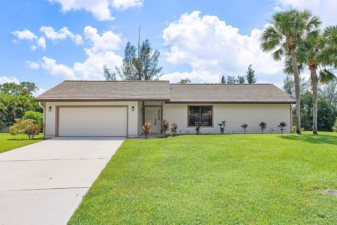 9468 Bent Pine Circle W