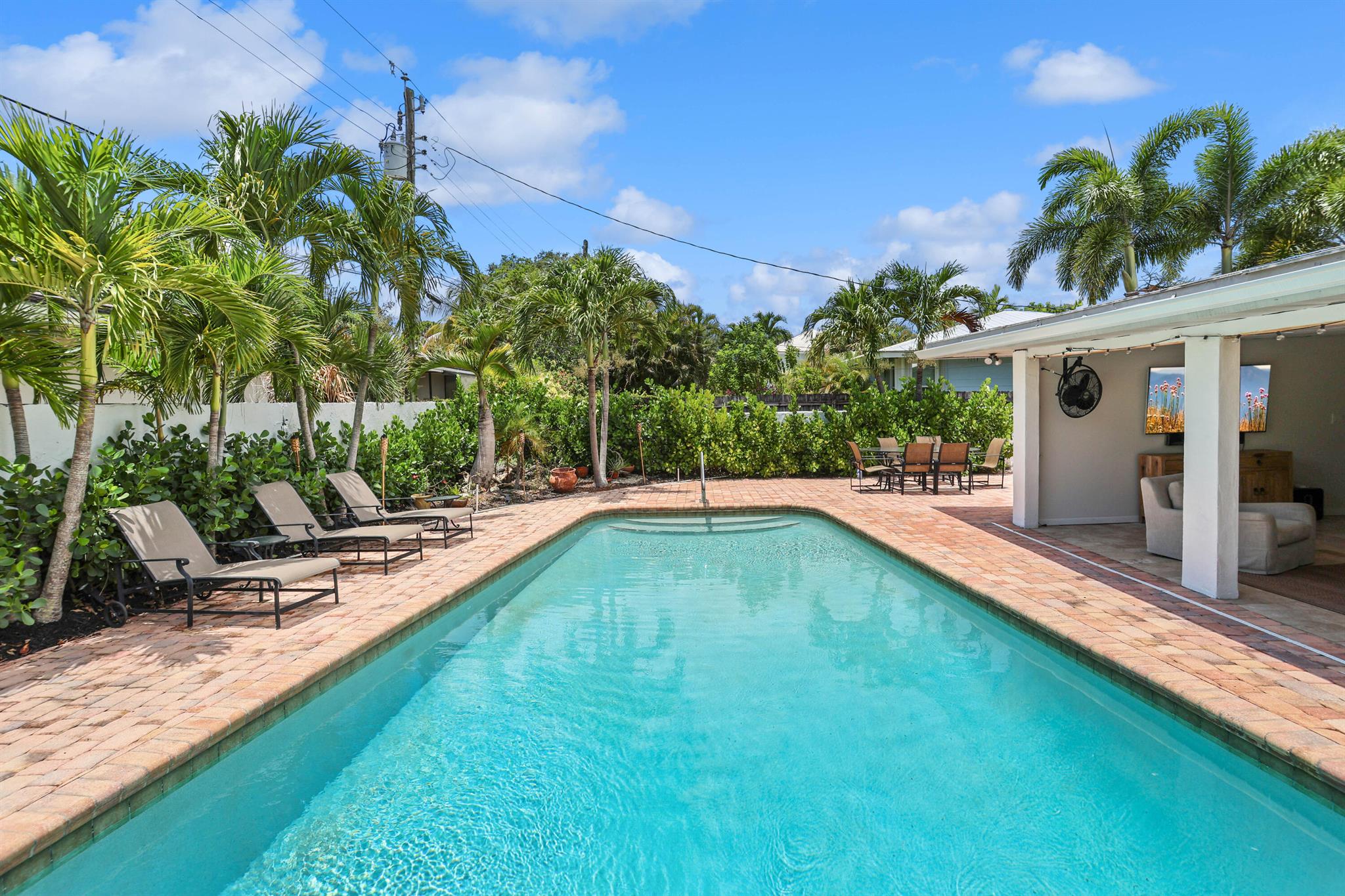 110 NW 12th Street