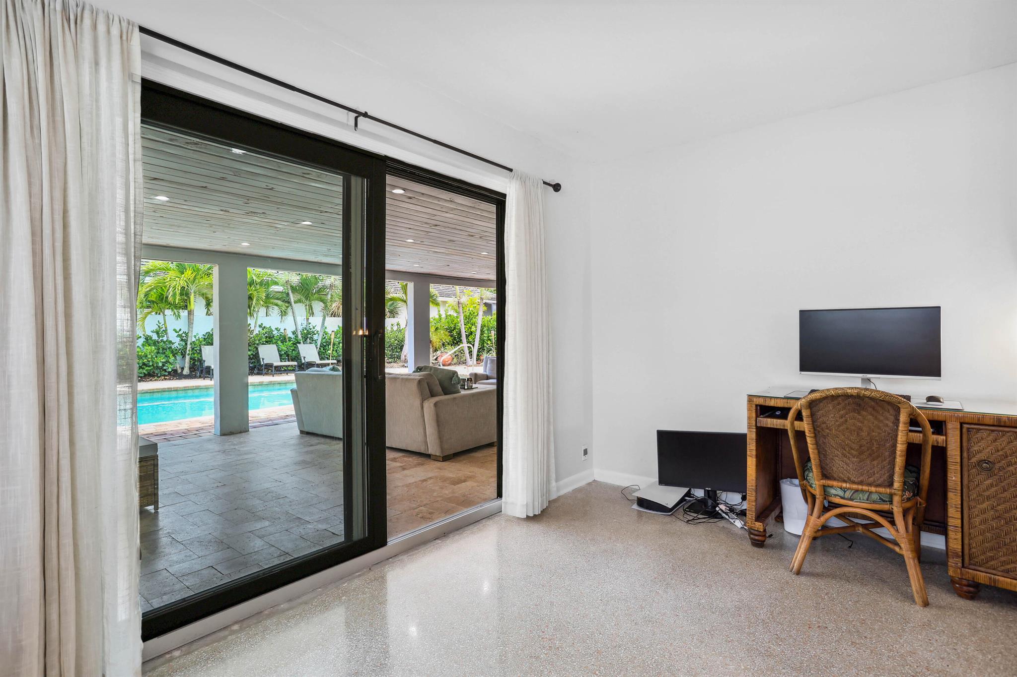 110 NW 12th Street