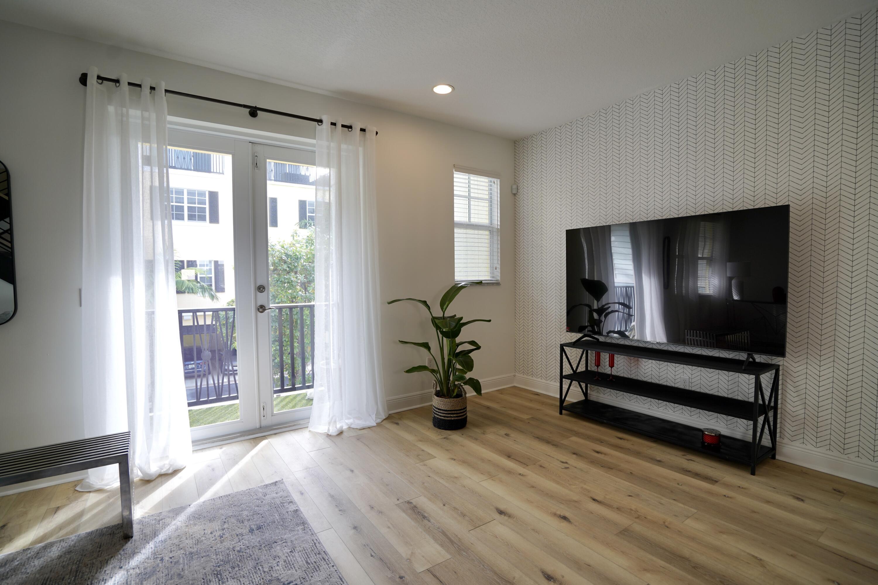 229 N Latitude Circle, Delray Beach