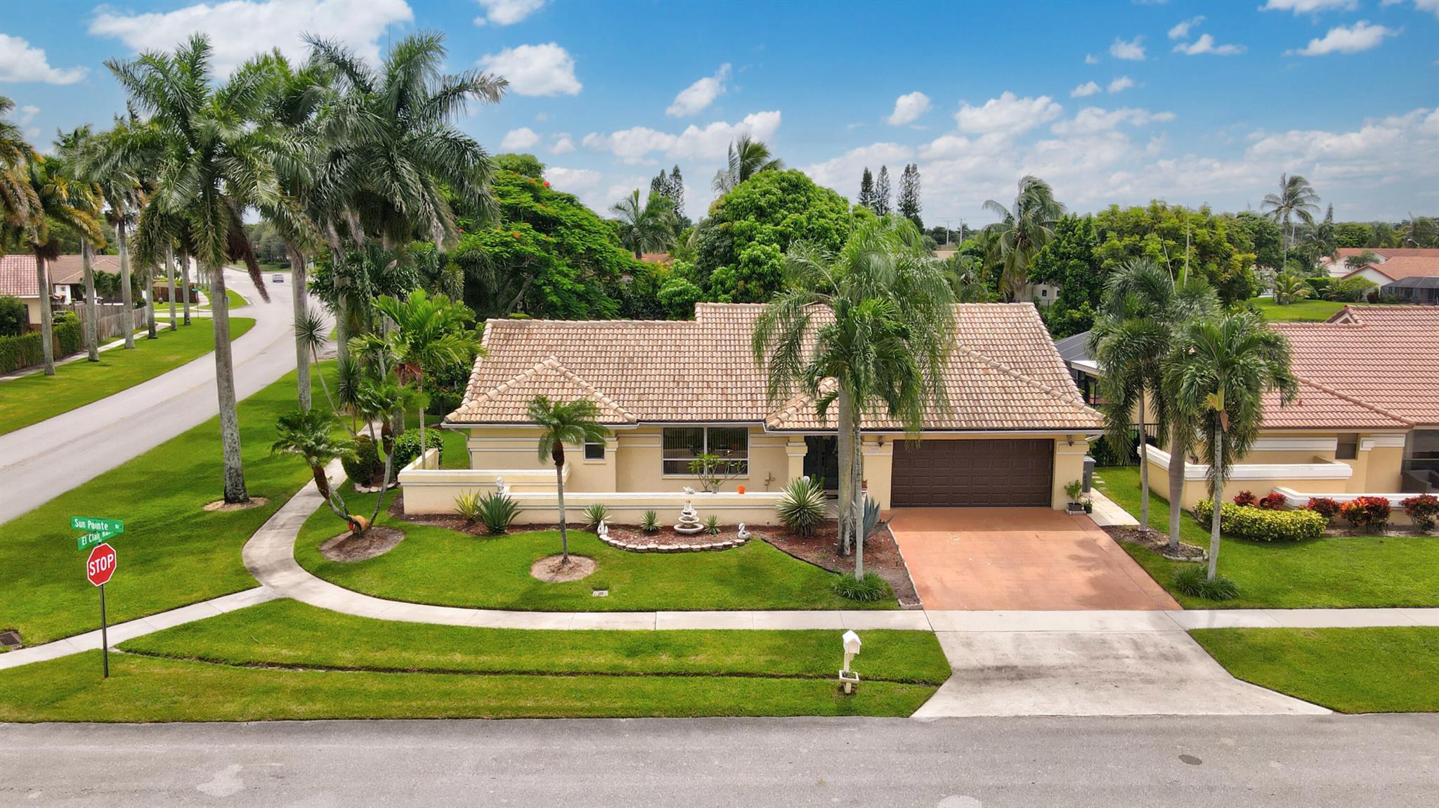 9855 Sun Pointe Drive