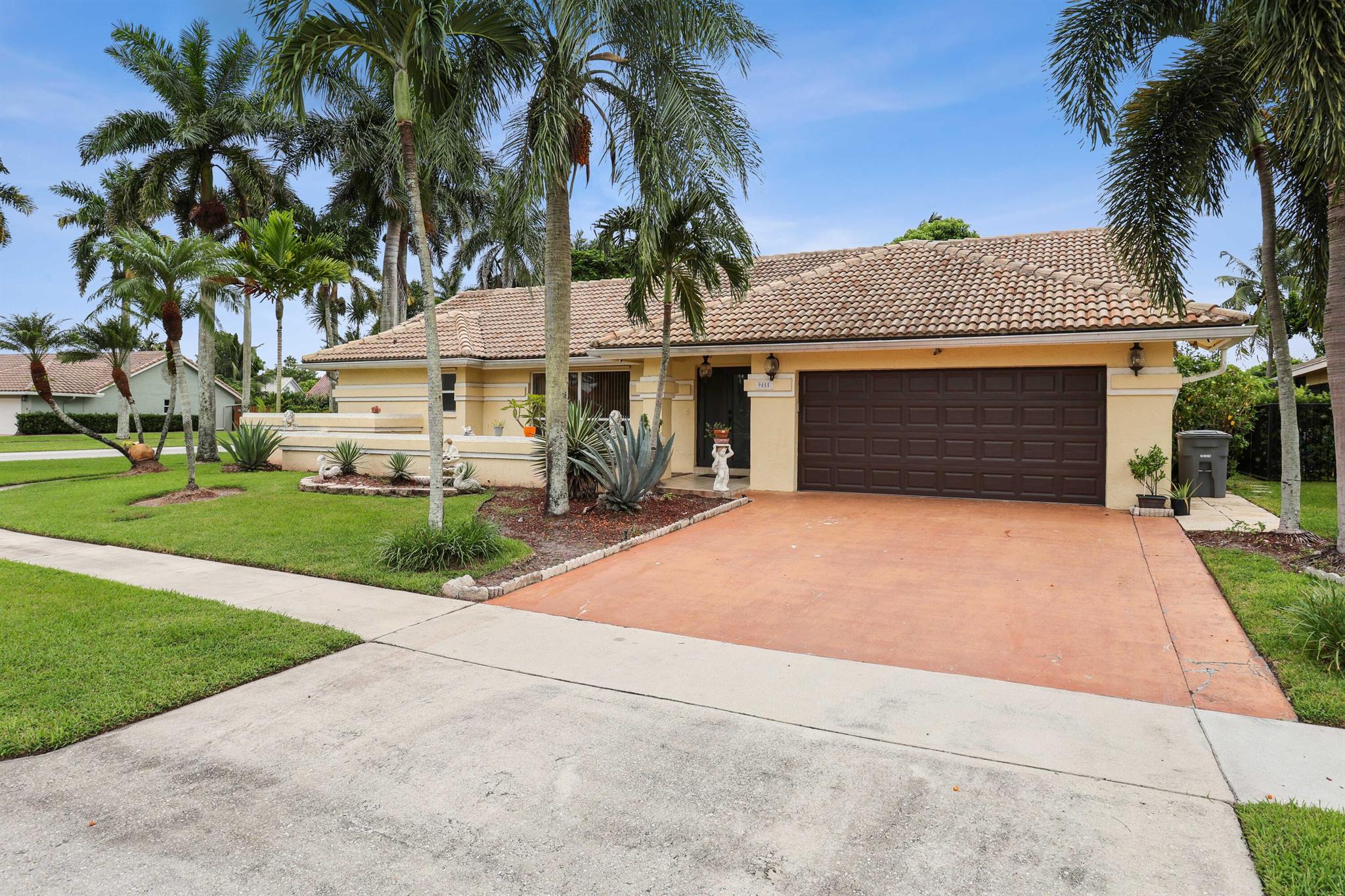 9855 Sun Pointe Drive