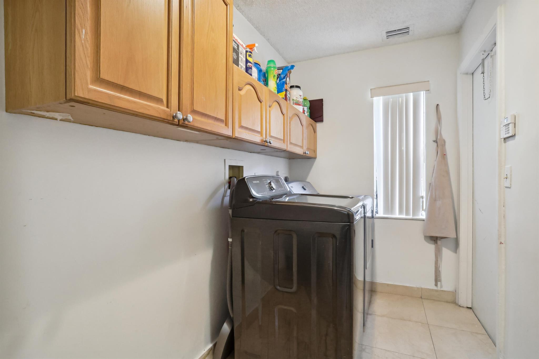 9855 Sun Pointe Drive