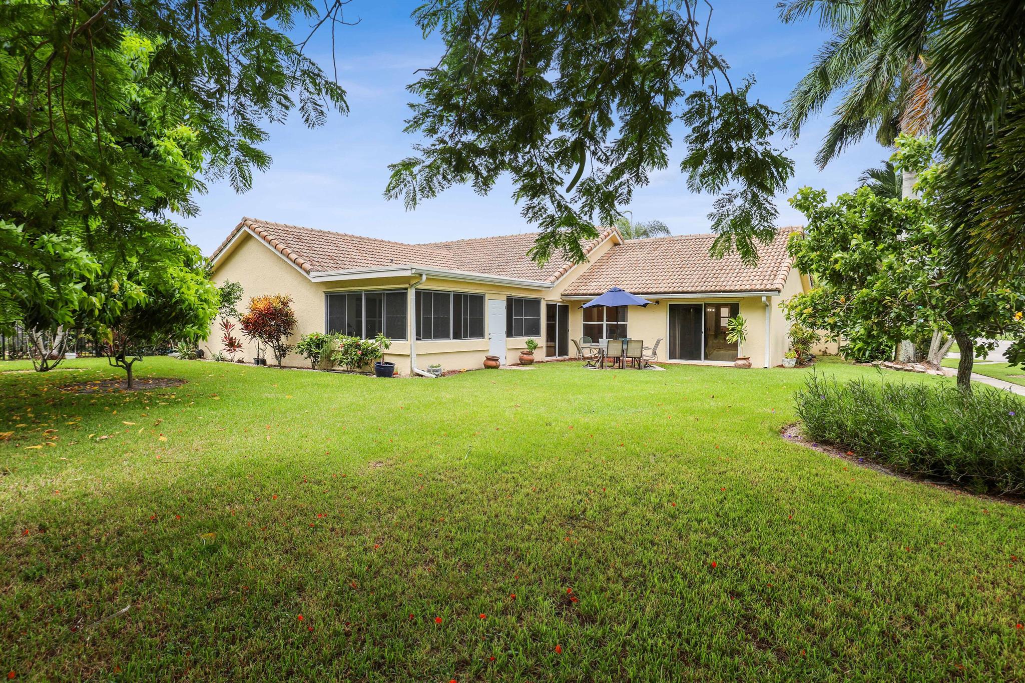 9855 Sun Pointe Drive