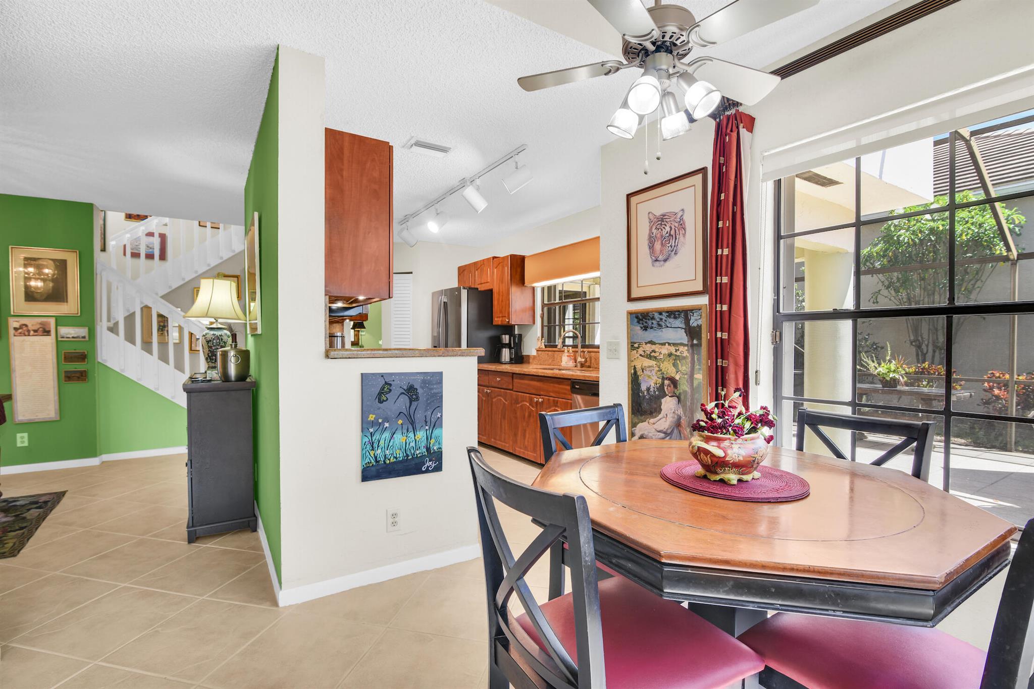 390 Sherwood Forest Drive