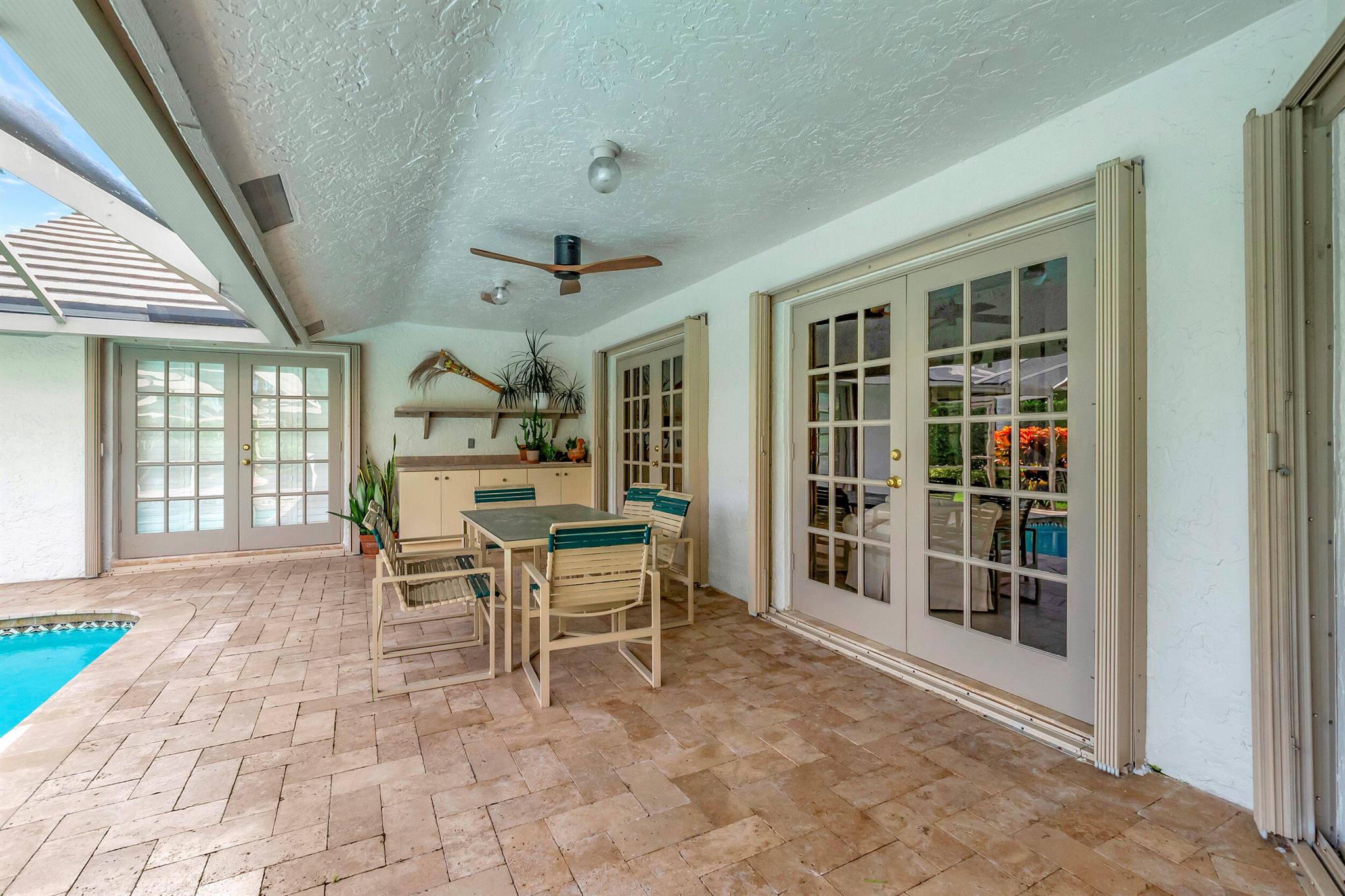 3185 Saint James Drive