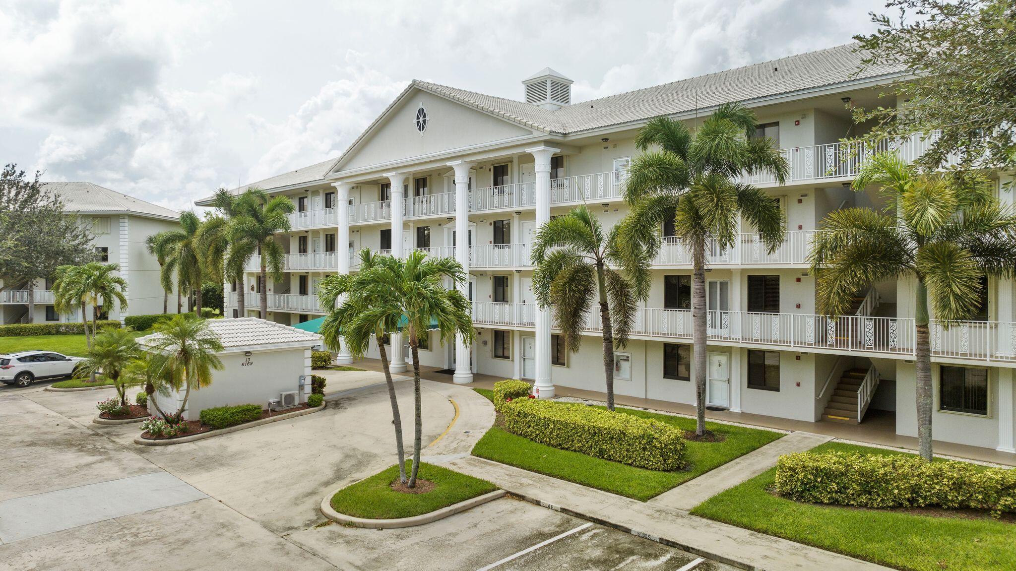 6169 Balboa Circle Unit: 303