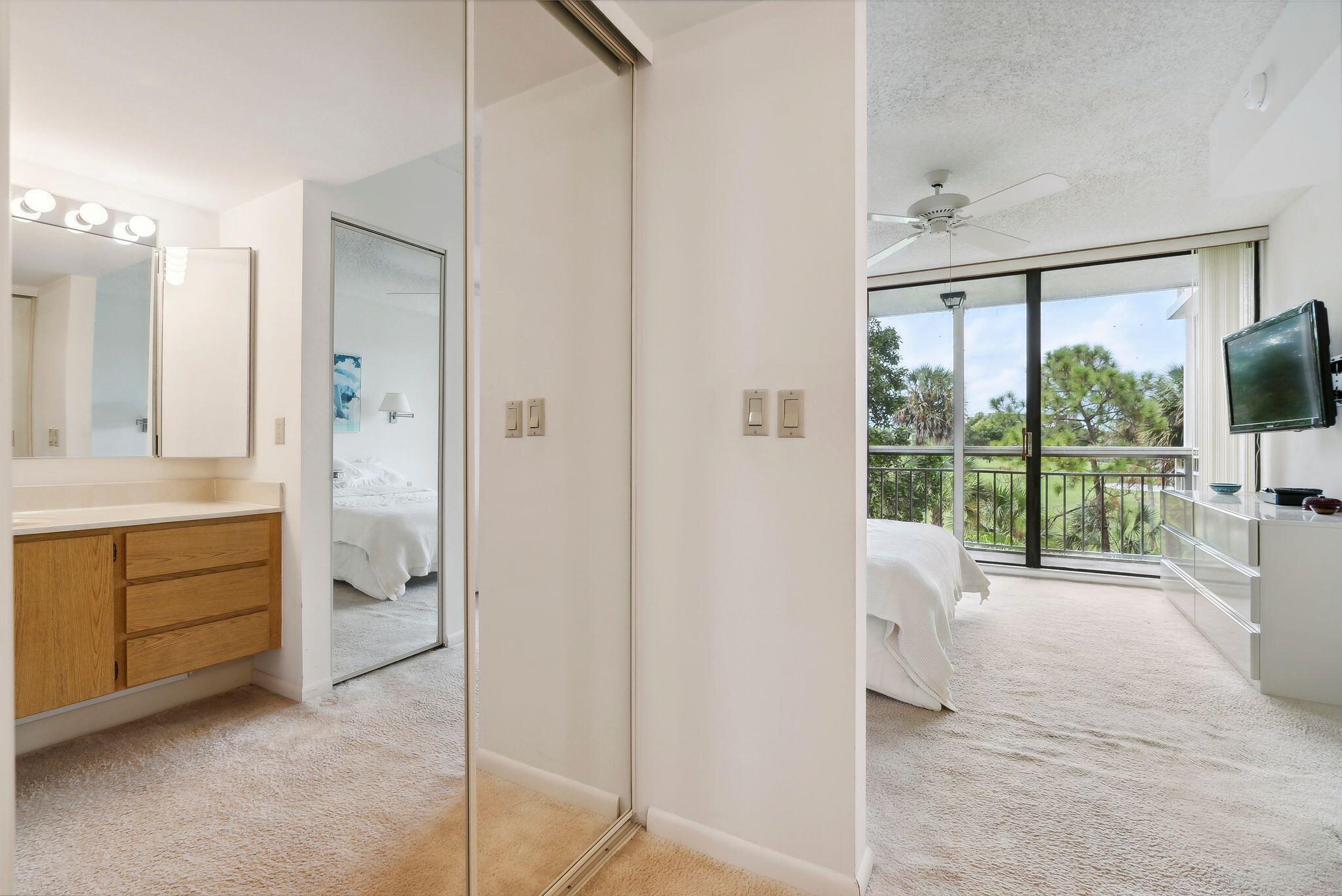6169 Balboa Circle Unit: 303