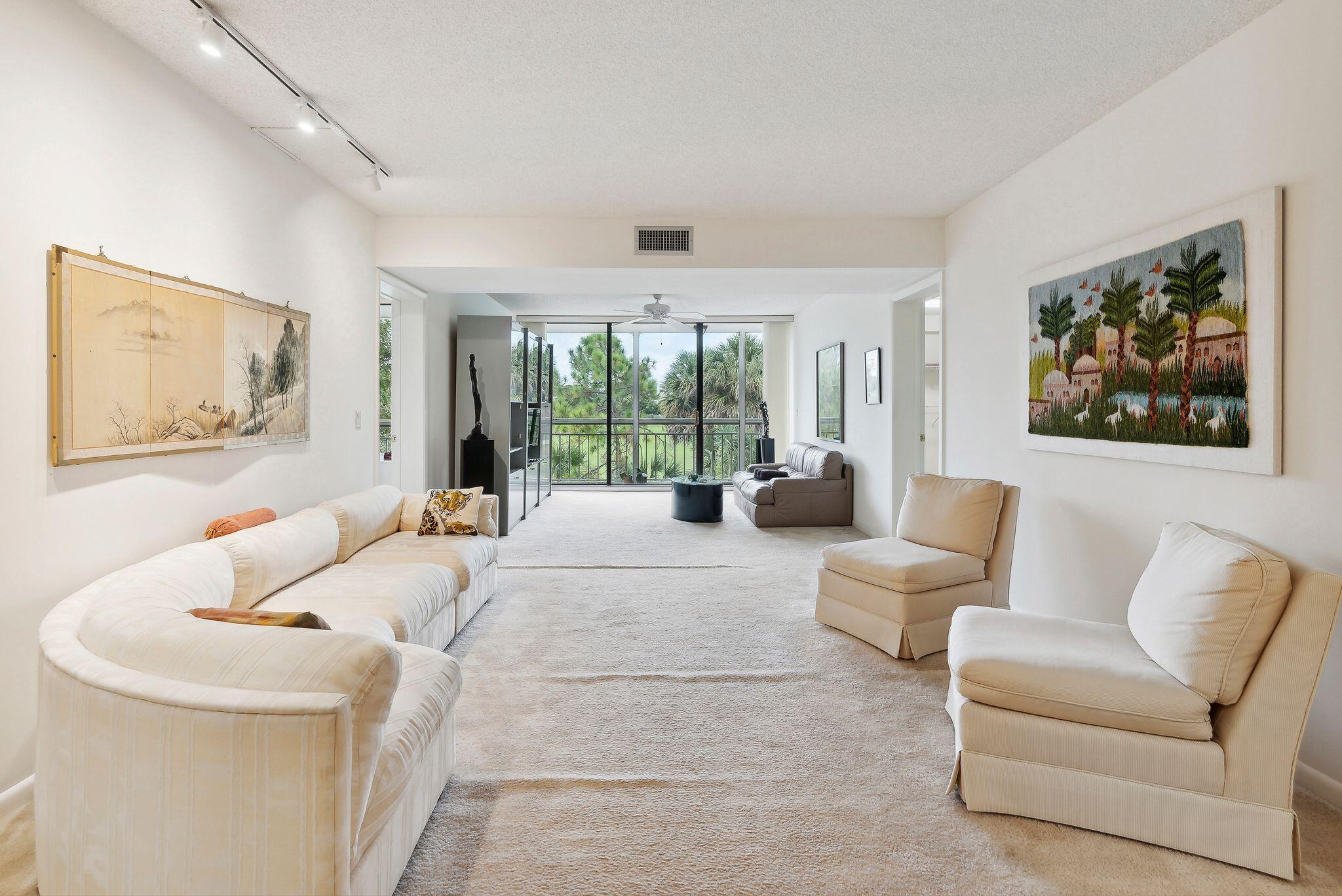6169 Balboa Circle Unit: 303