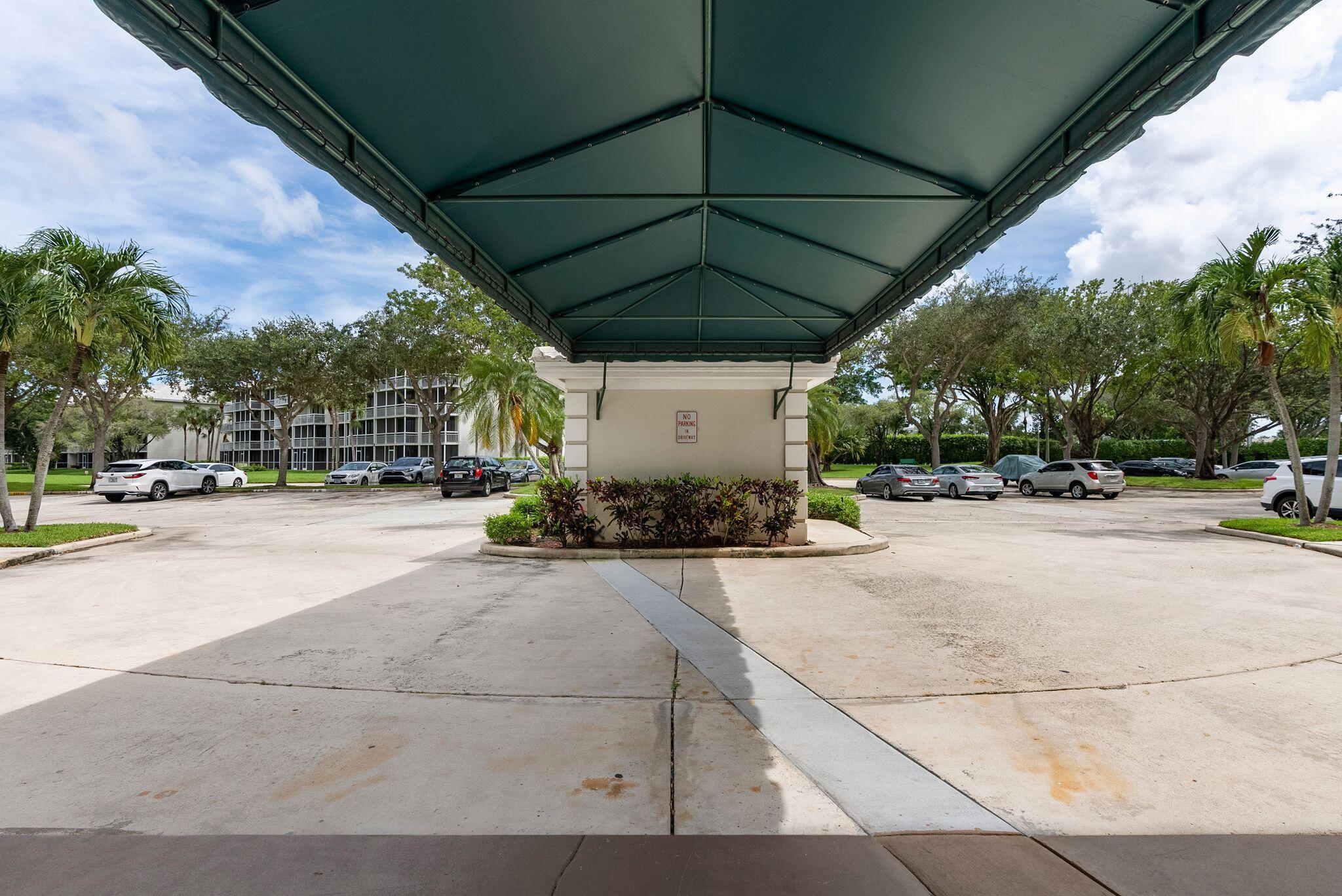 6169 Balboa Circle Unit: 303