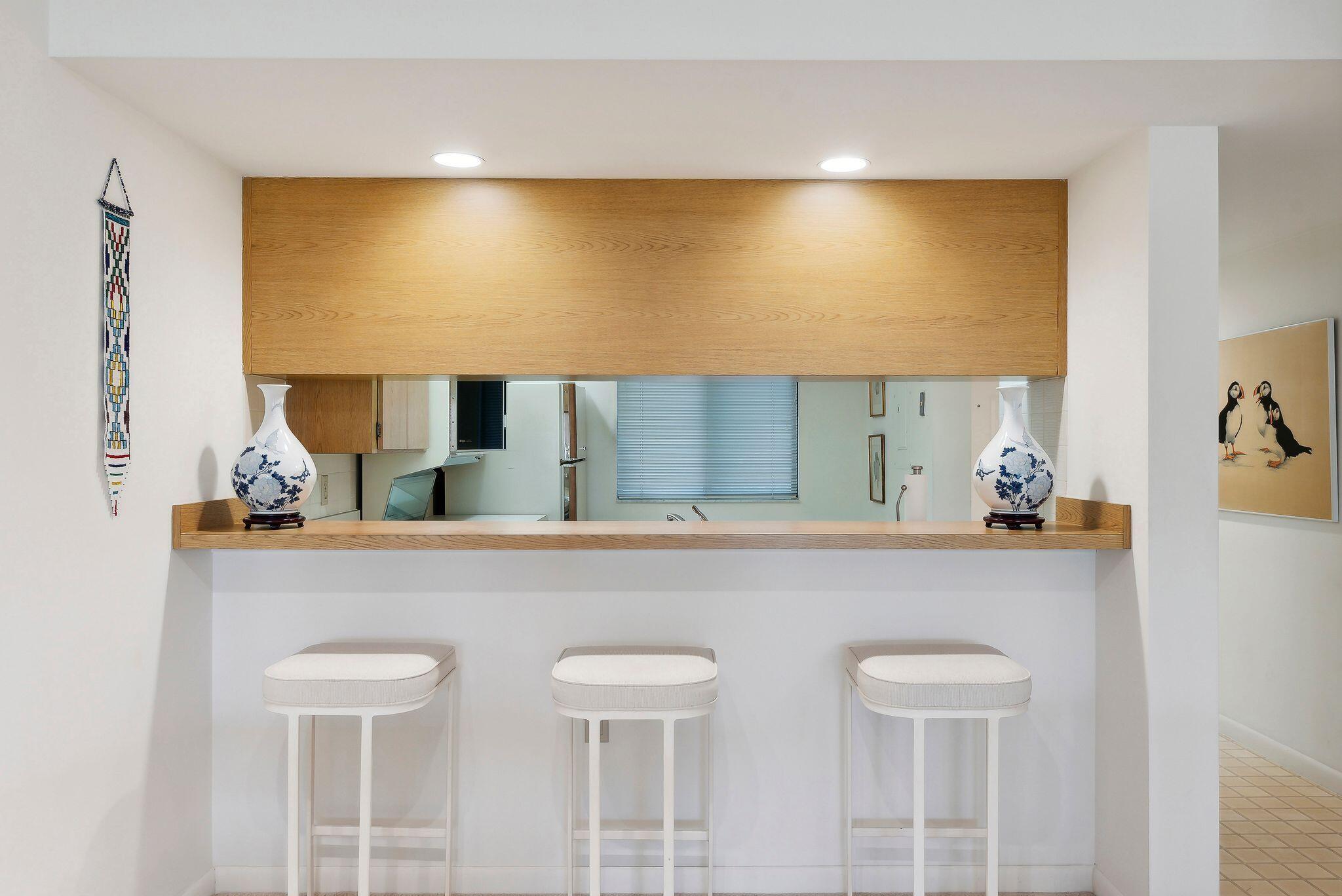 6169 Balboa Circle Unit: 303